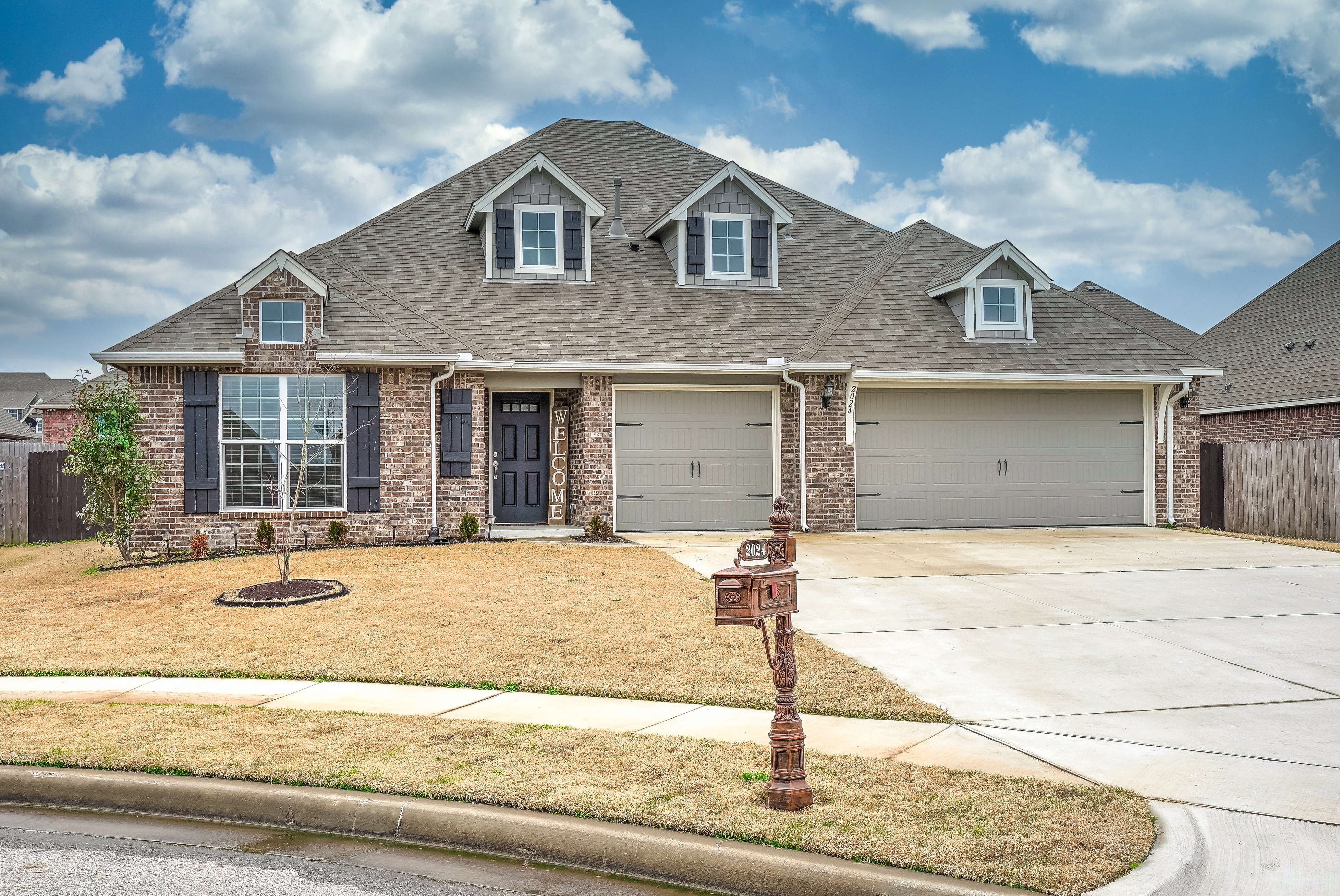 2024 E 132nd Place Property Photo 1