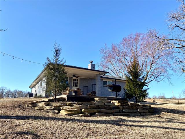 5050 S 273rd Avenue Property Photo 1