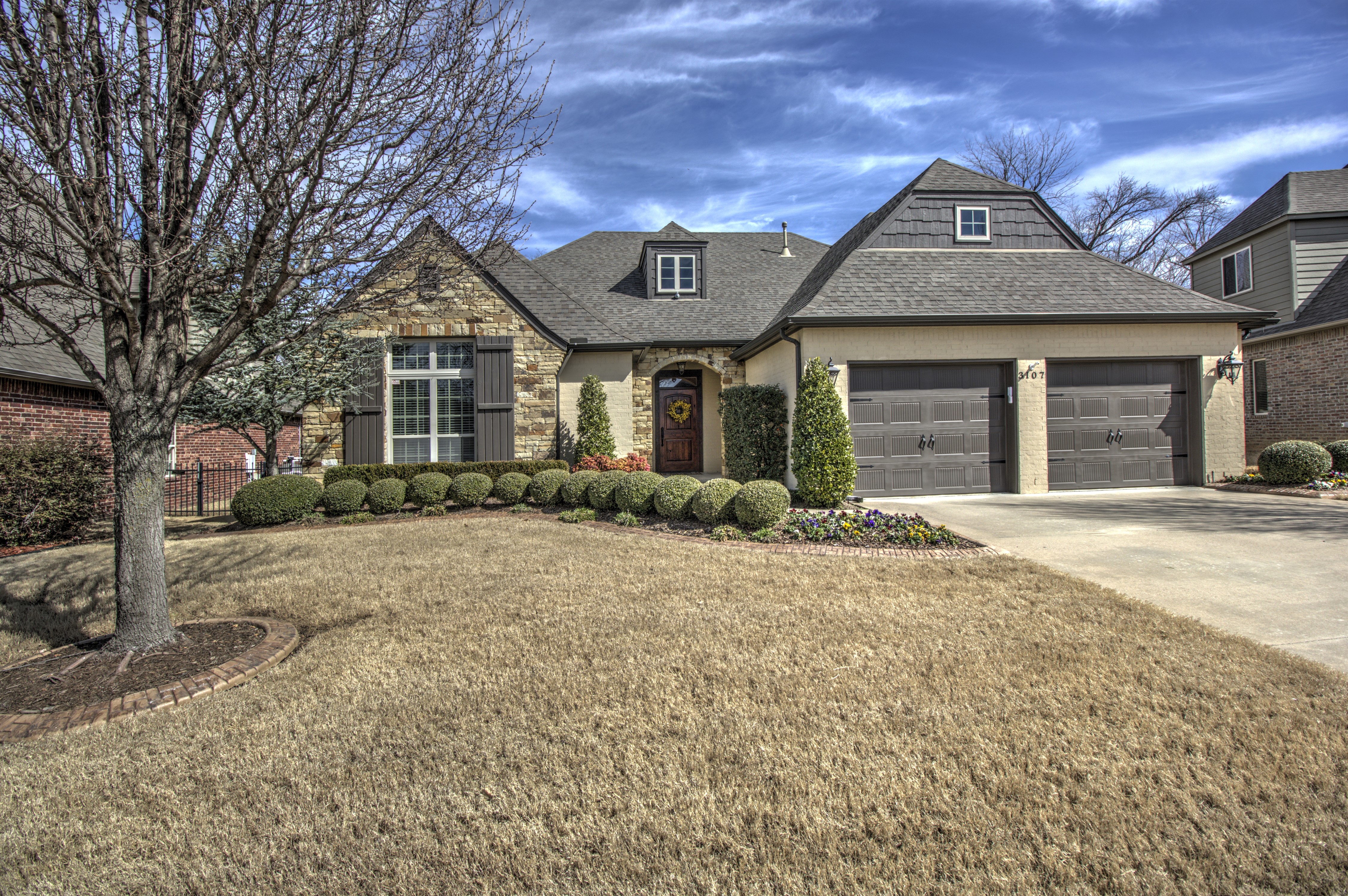 3107 S Laurel Place Property Photo 1