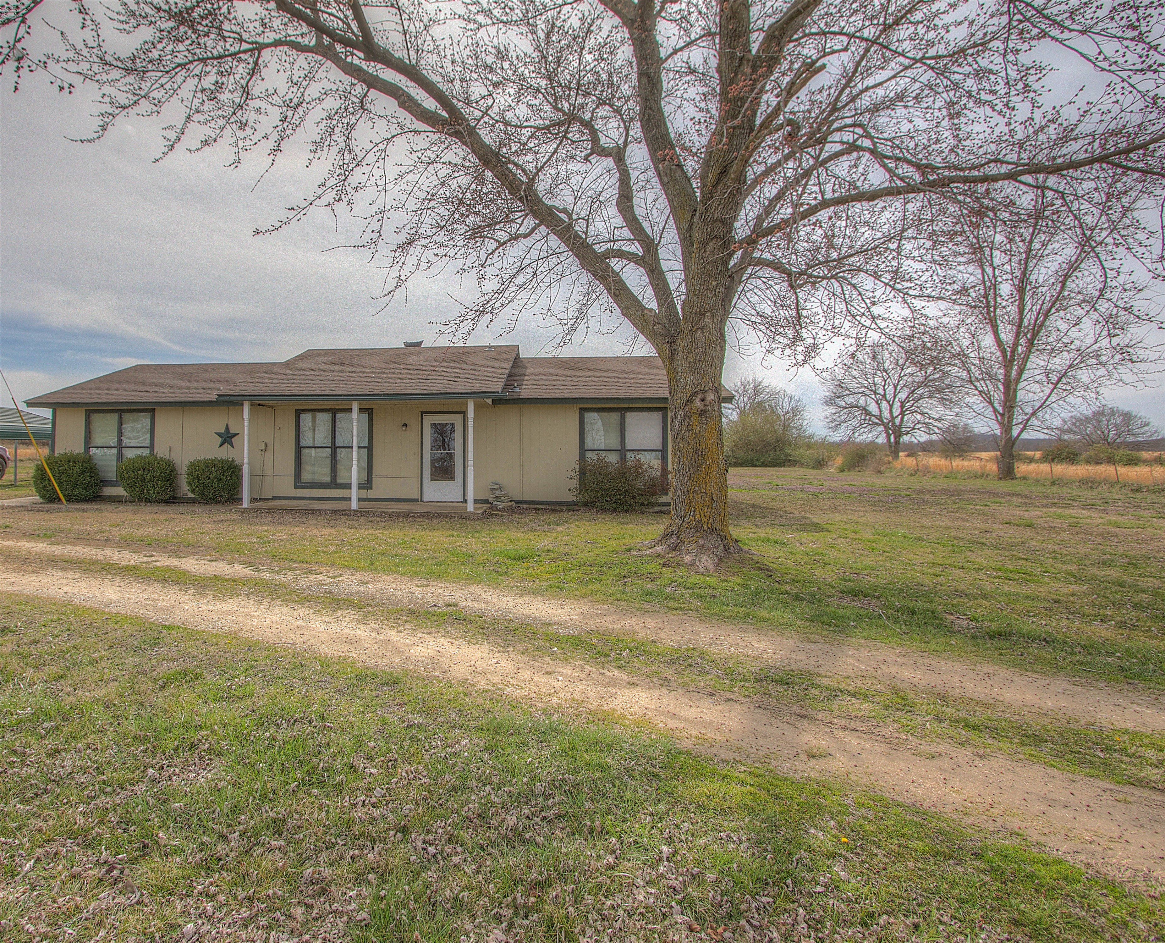 18660 Cedar Road Property Photo 1