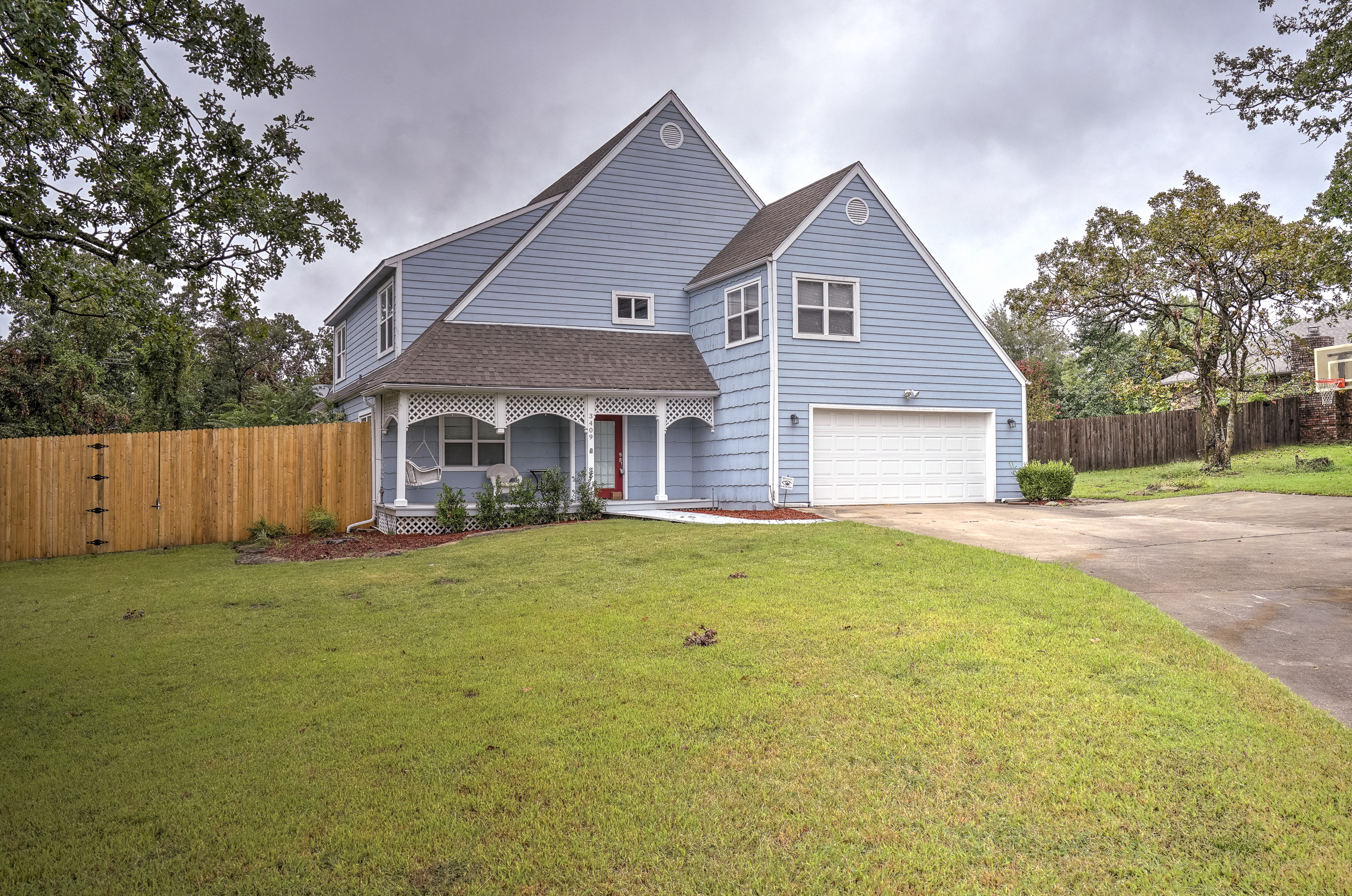 3409 Woodmere Lane Property Photo 1