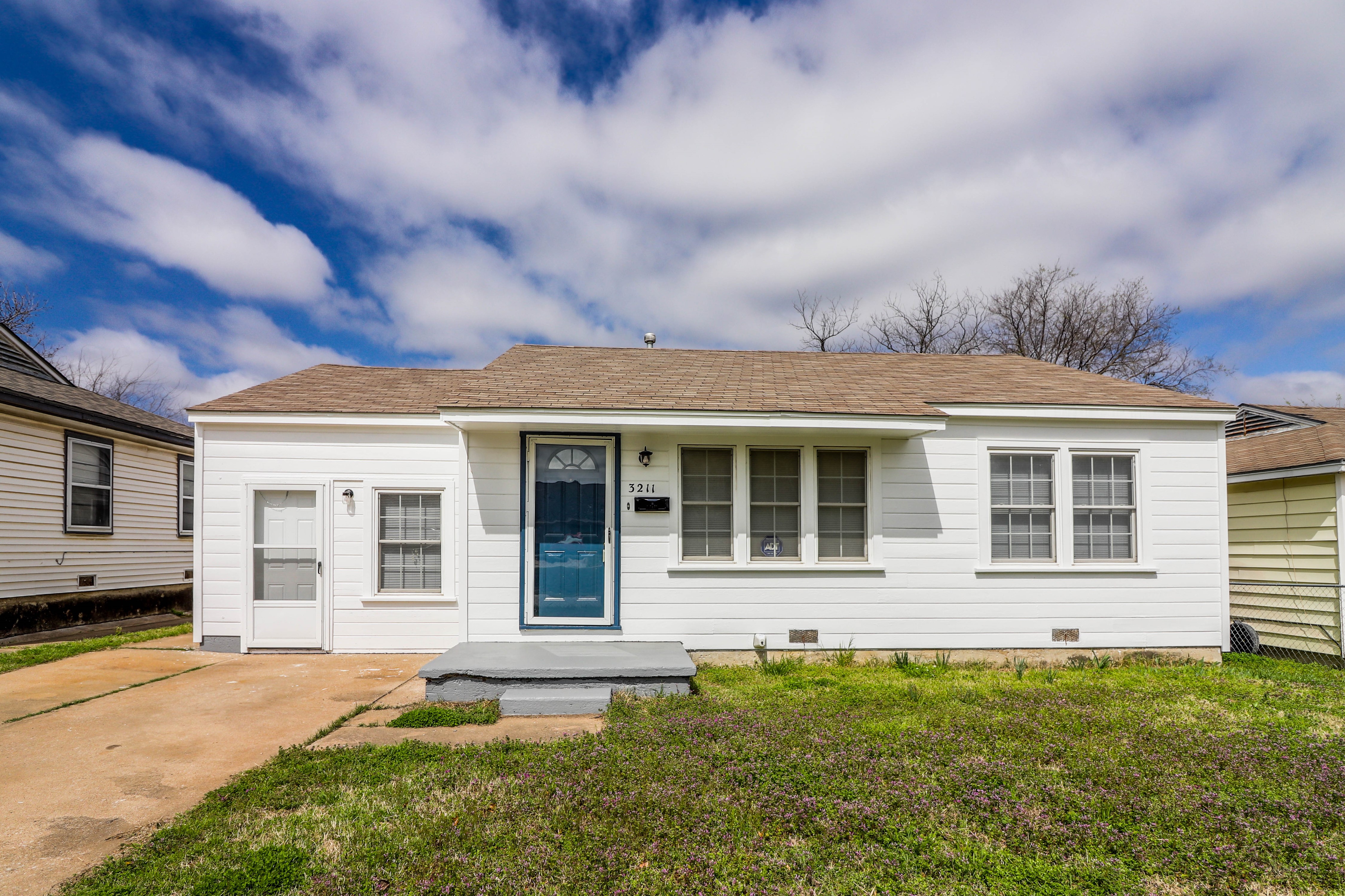 3211 E Virgin Street Property Photo 1