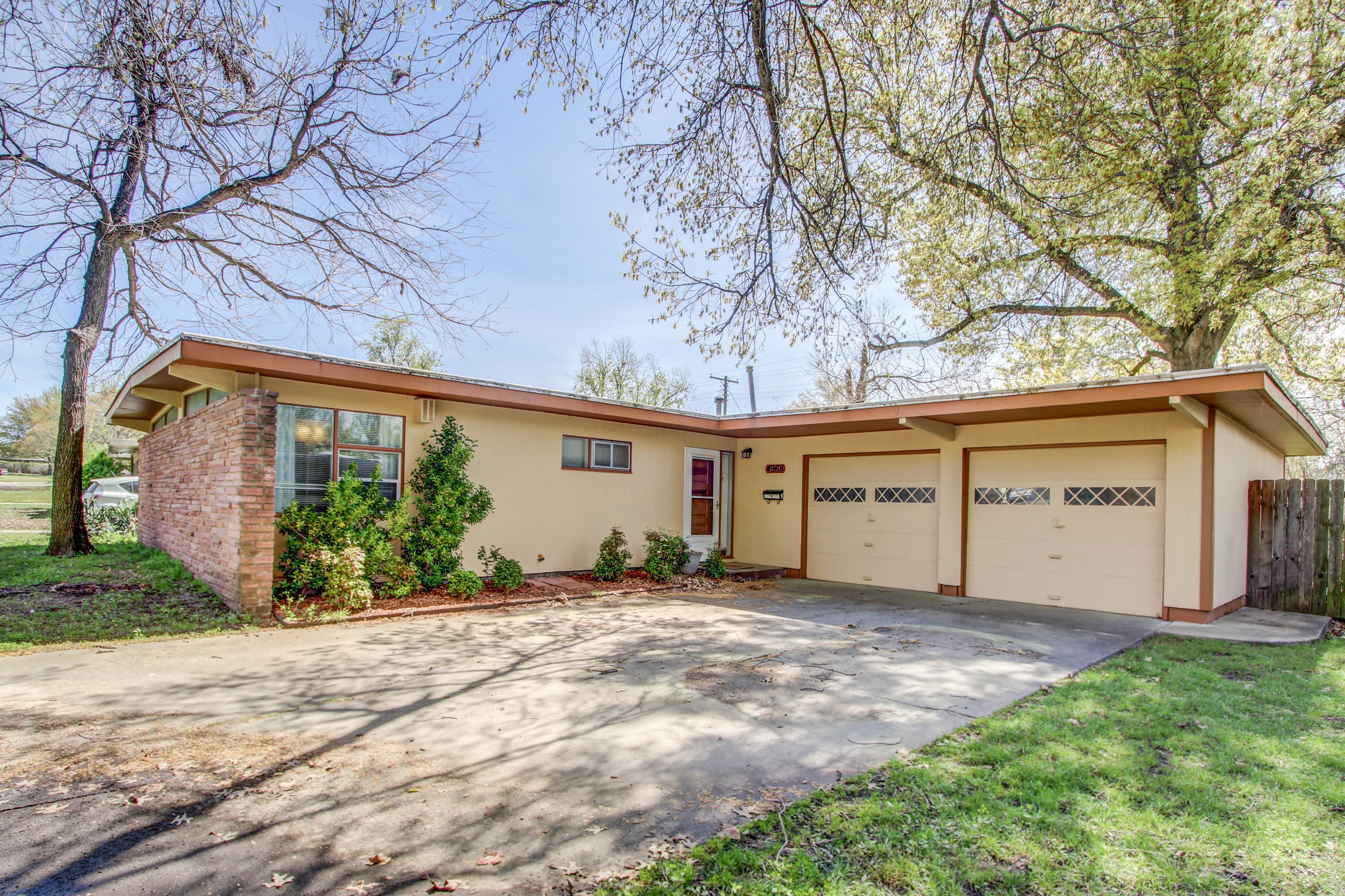 4968 E 26th Street Property Photo 1