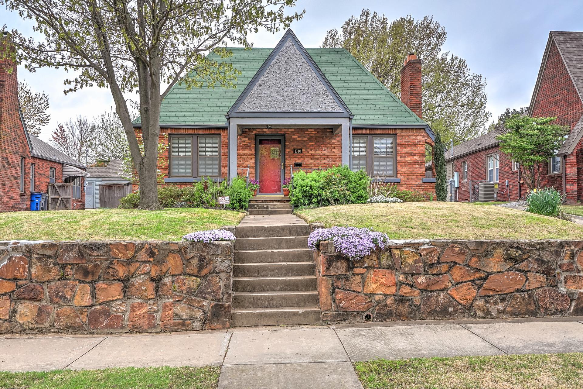 1740 S Gary Avenue Property Photo 1