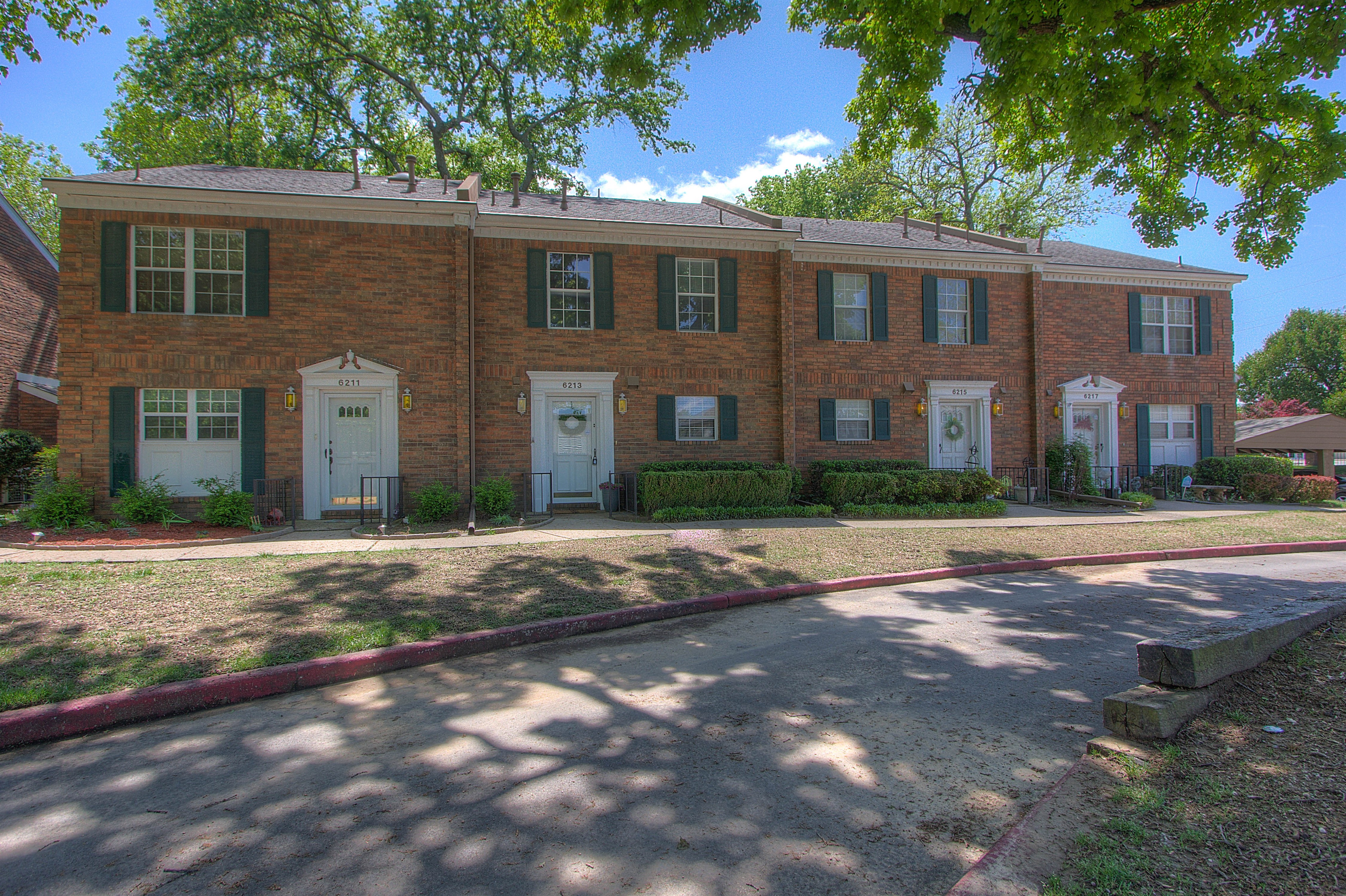 6213 S Yorktown Avenue #47 Property Photo 1