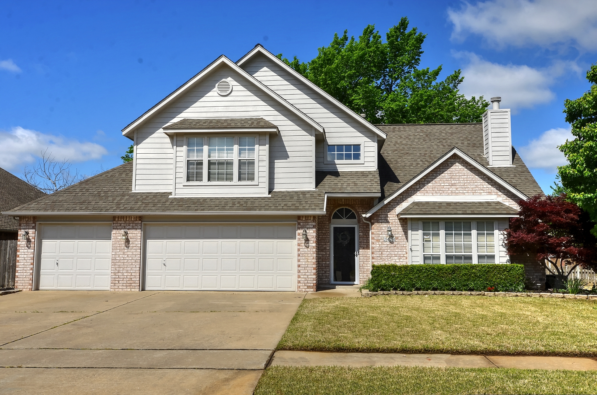 2424 S Sweet Gum Avenue Property Photo