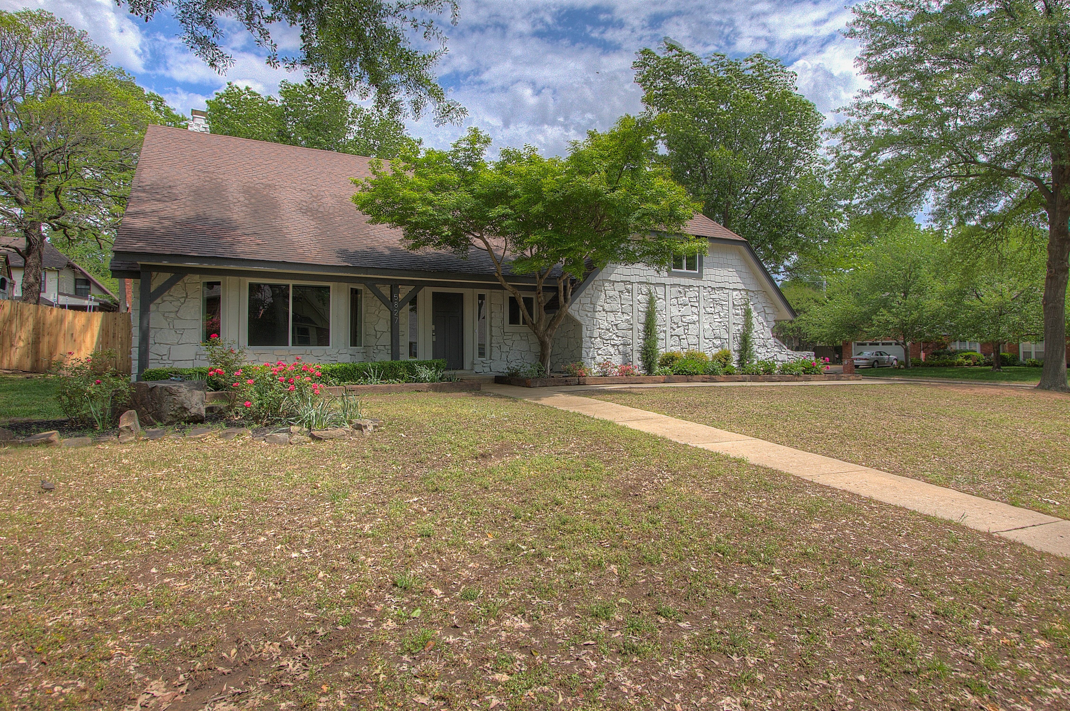 5827 E 79th Street Property Photo 1