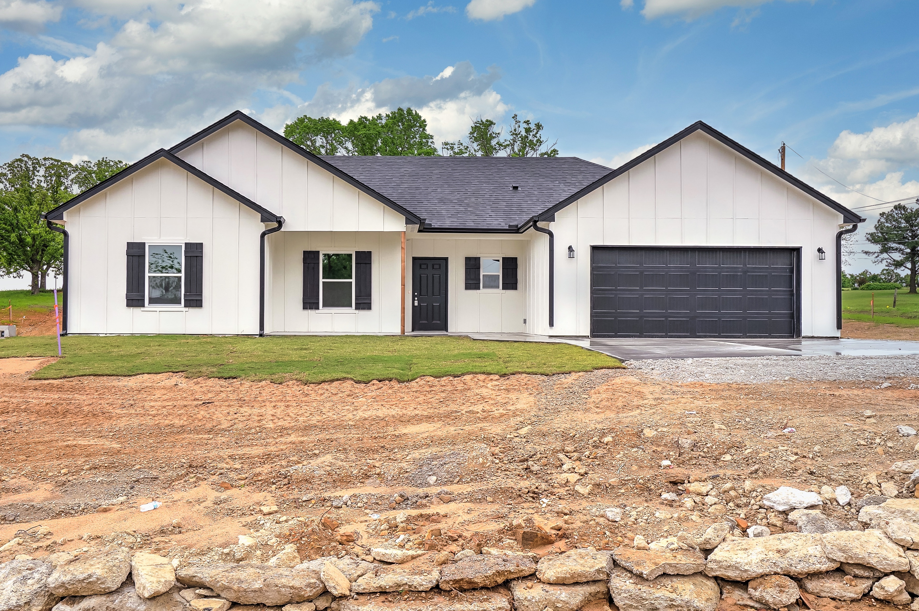 5031 Hilton Road Property Photo 1