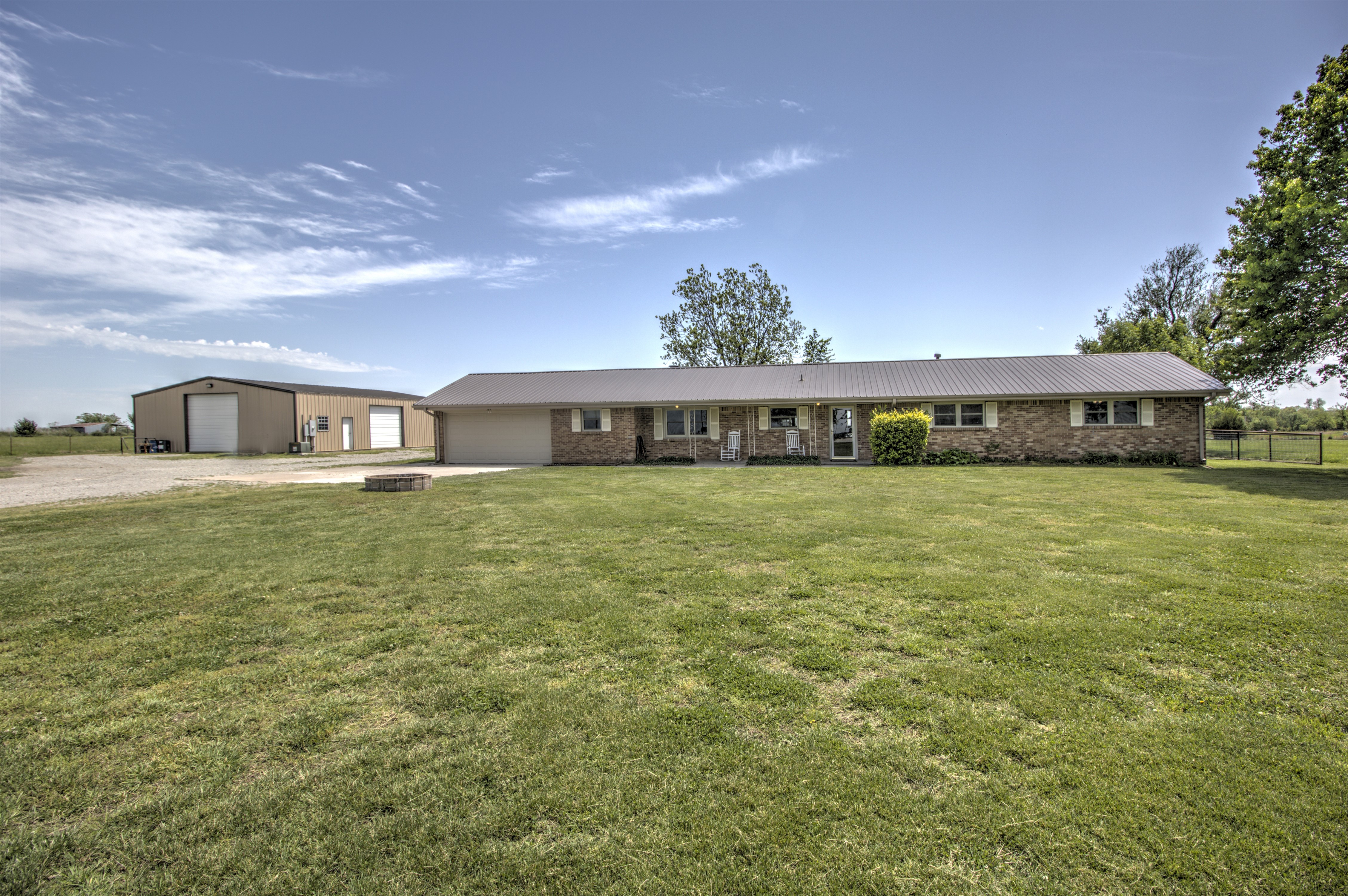395105 W 2900 Road Property Photo 1