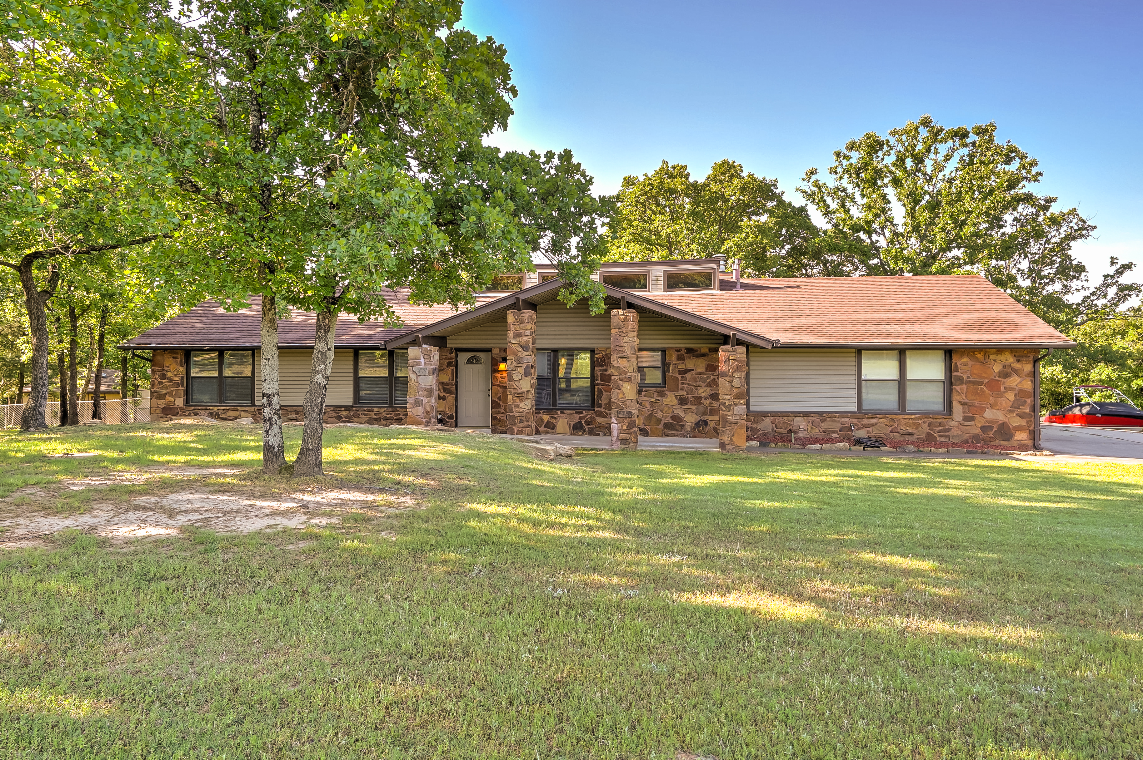 1420 Ridge Oak Road Property Photo 1