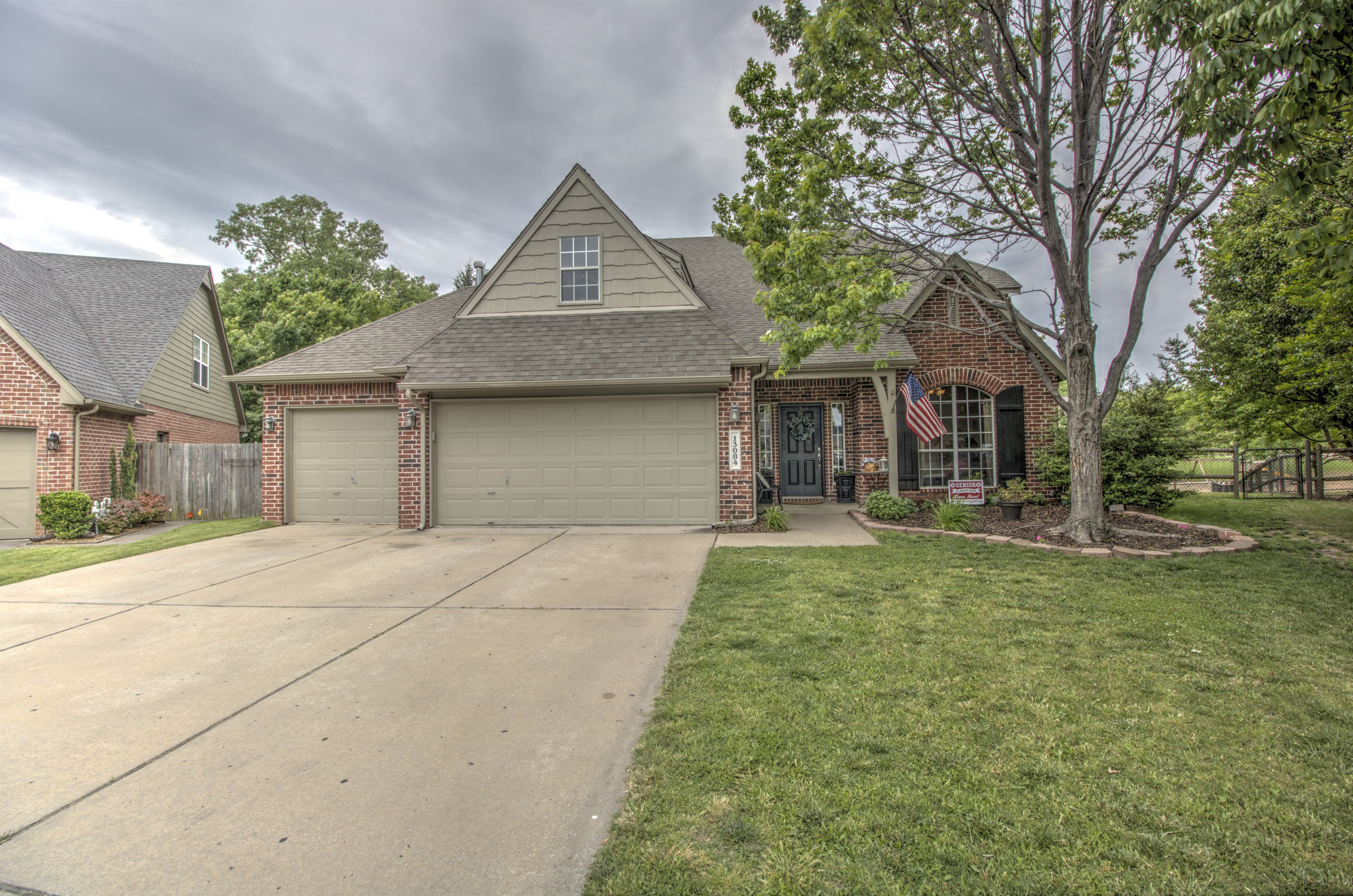 13084 E 91st Place North Property Photo 1