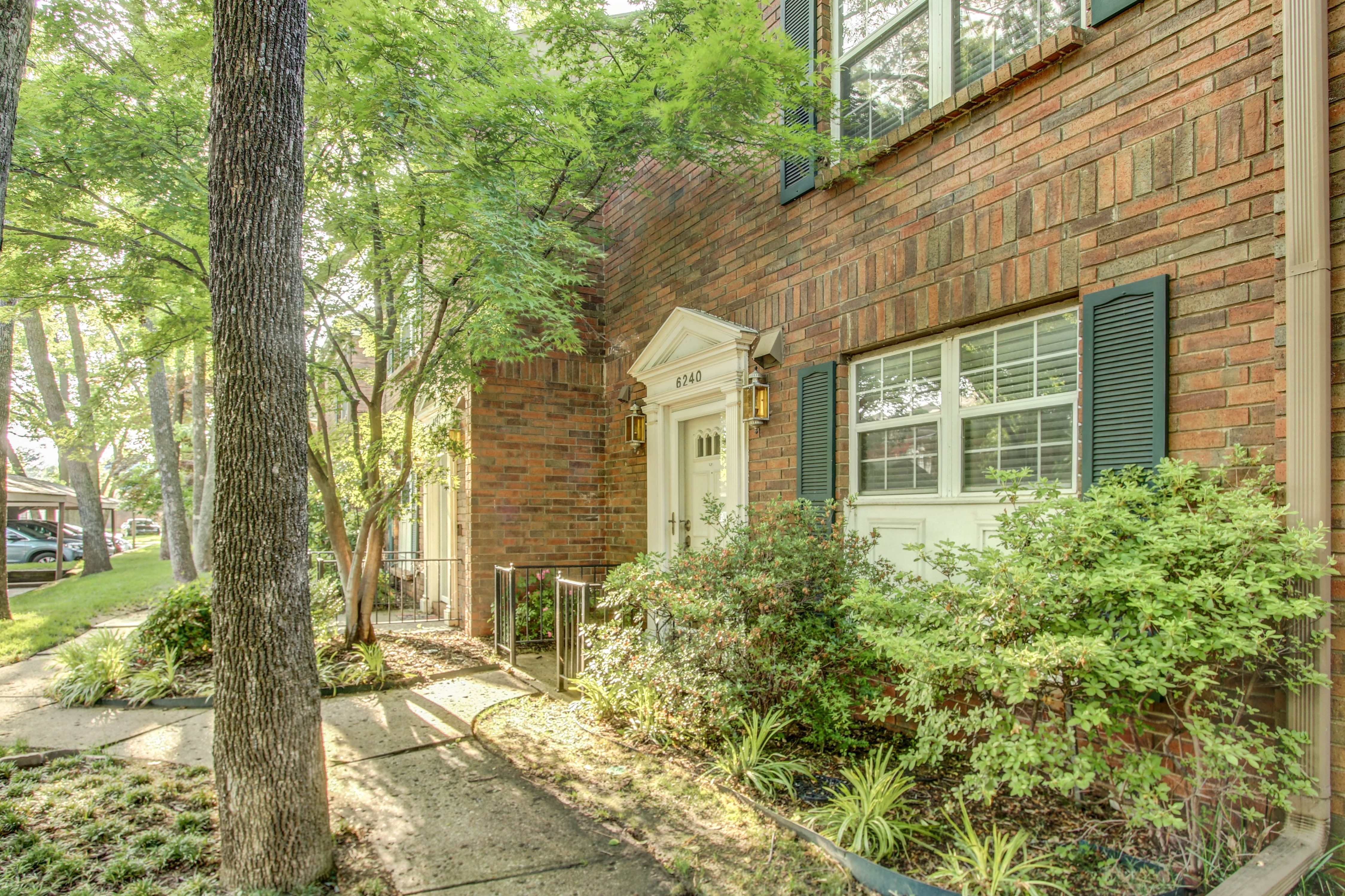 6240 S Yorktown Place #35 Property Photo 1