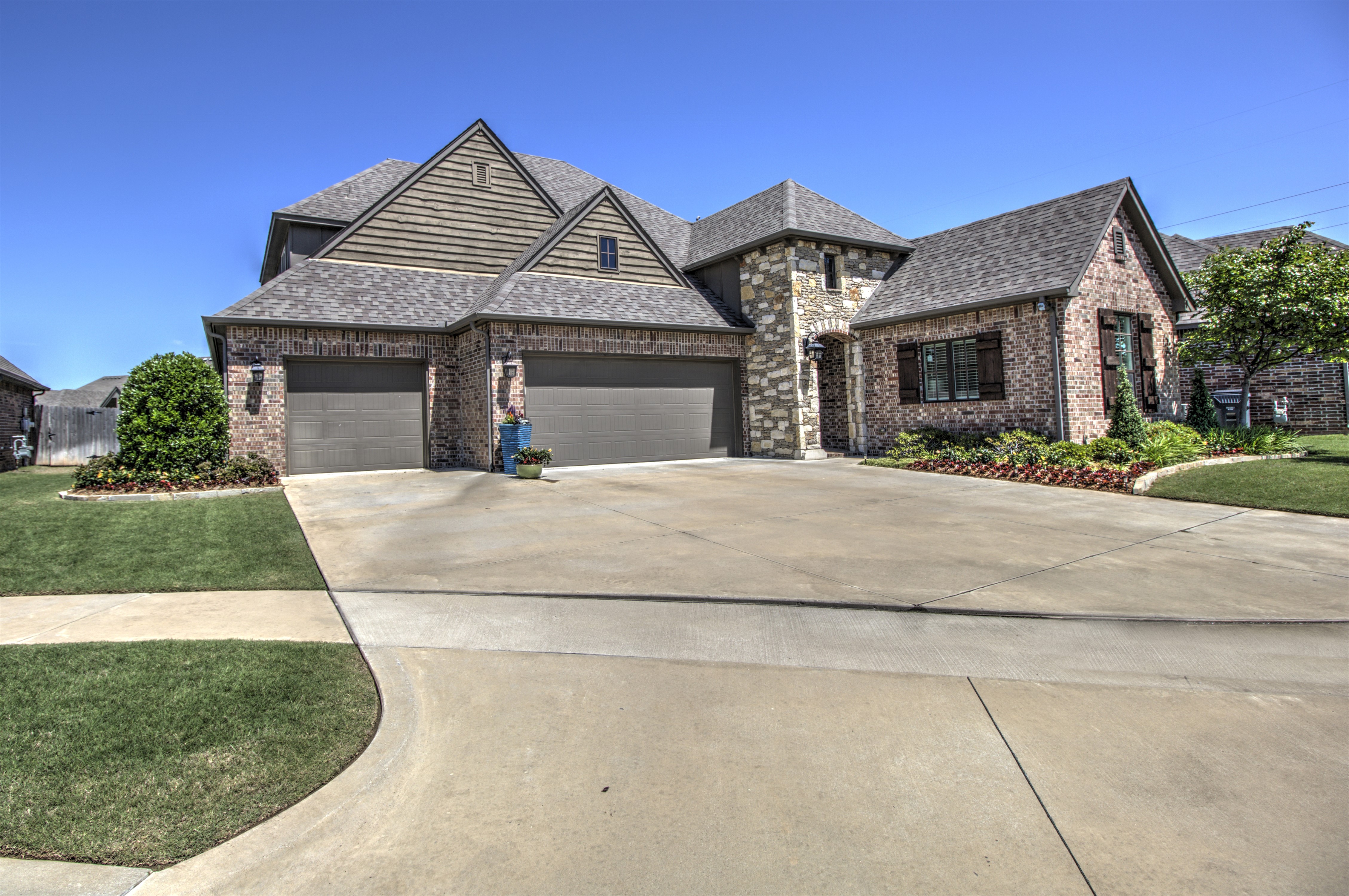 11710 S Redbud Street Property Photo 1