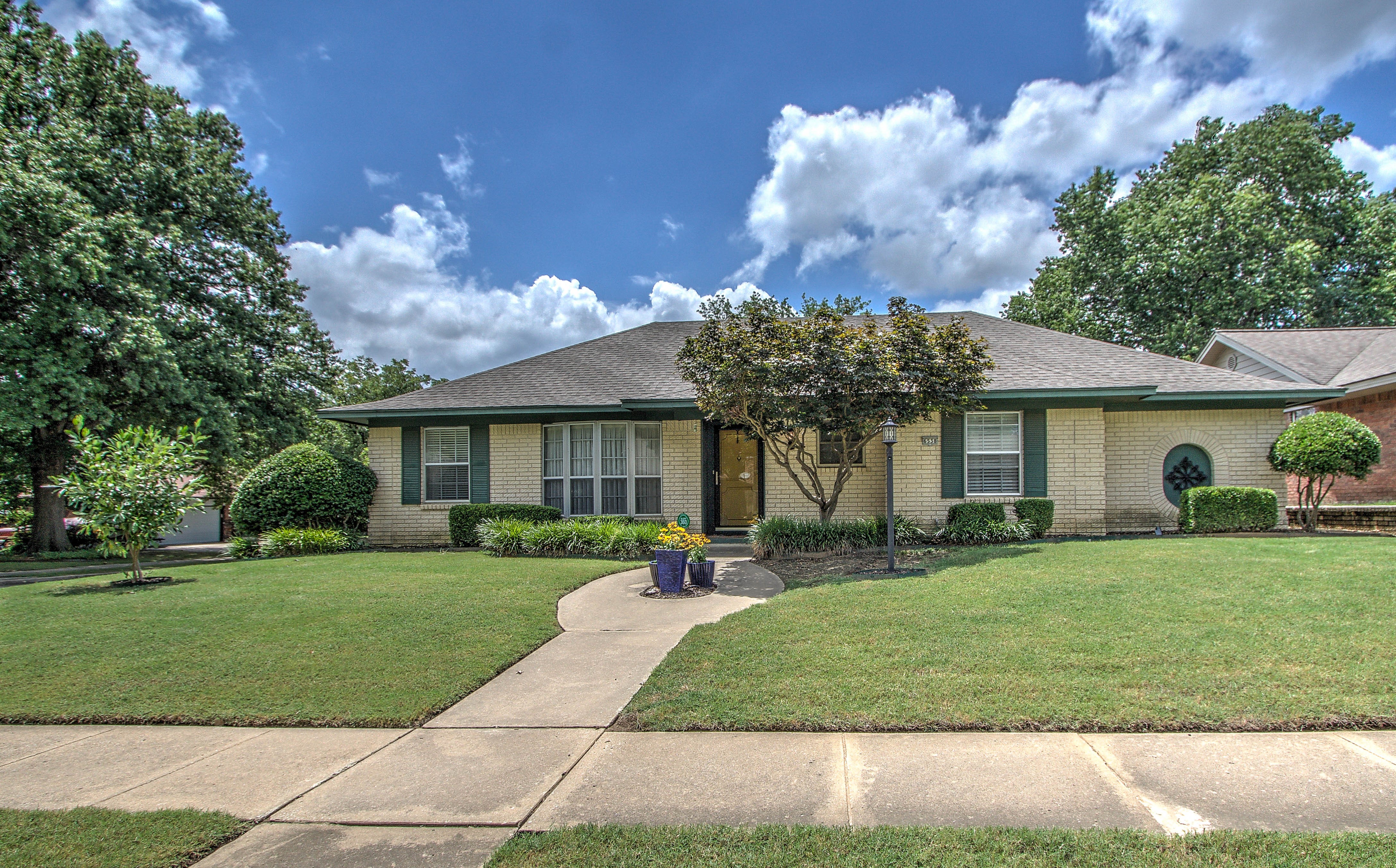 6538 E 74th Street Property Photo 1