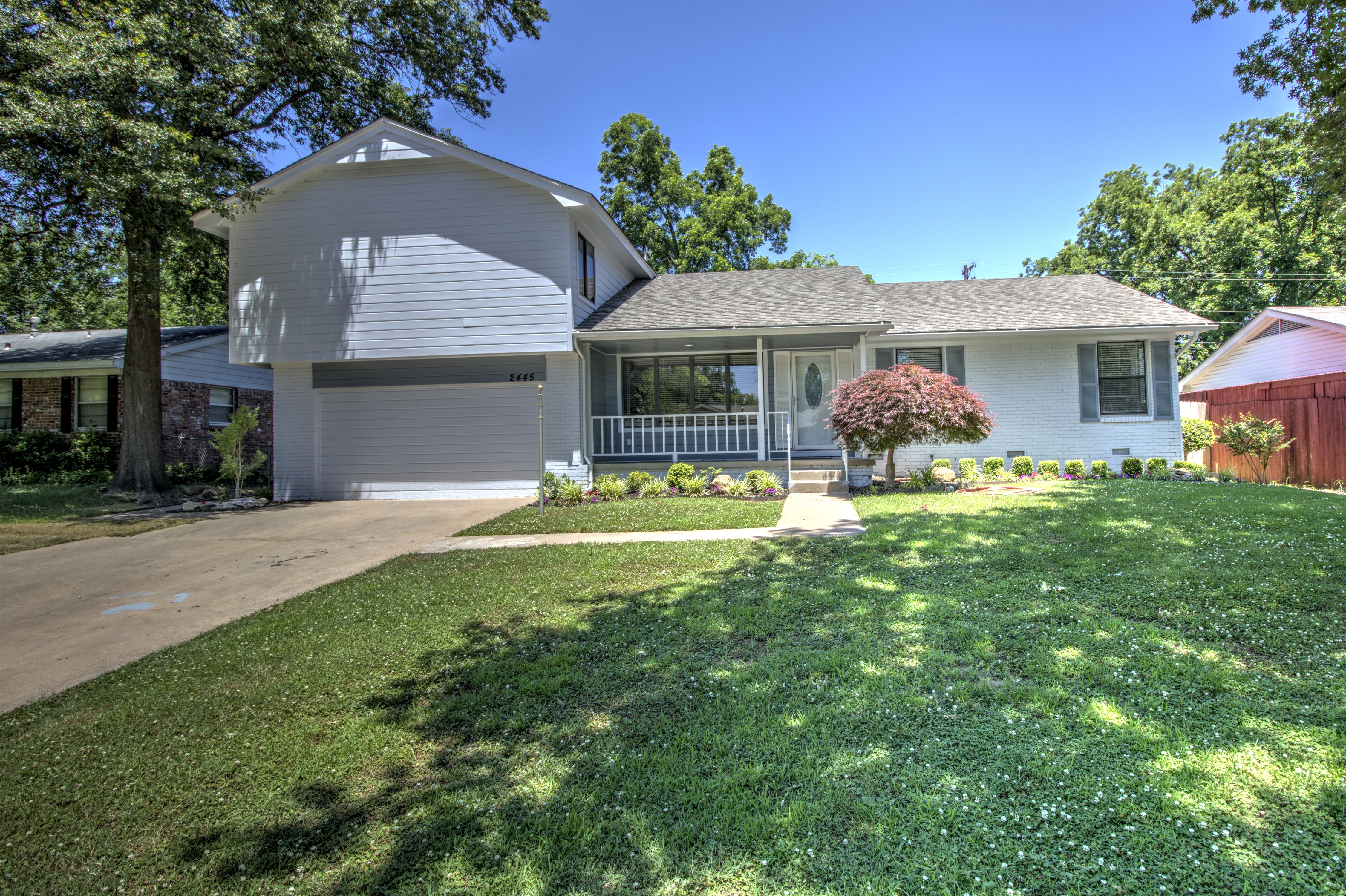 2445 E 54th Street Property Photo 1