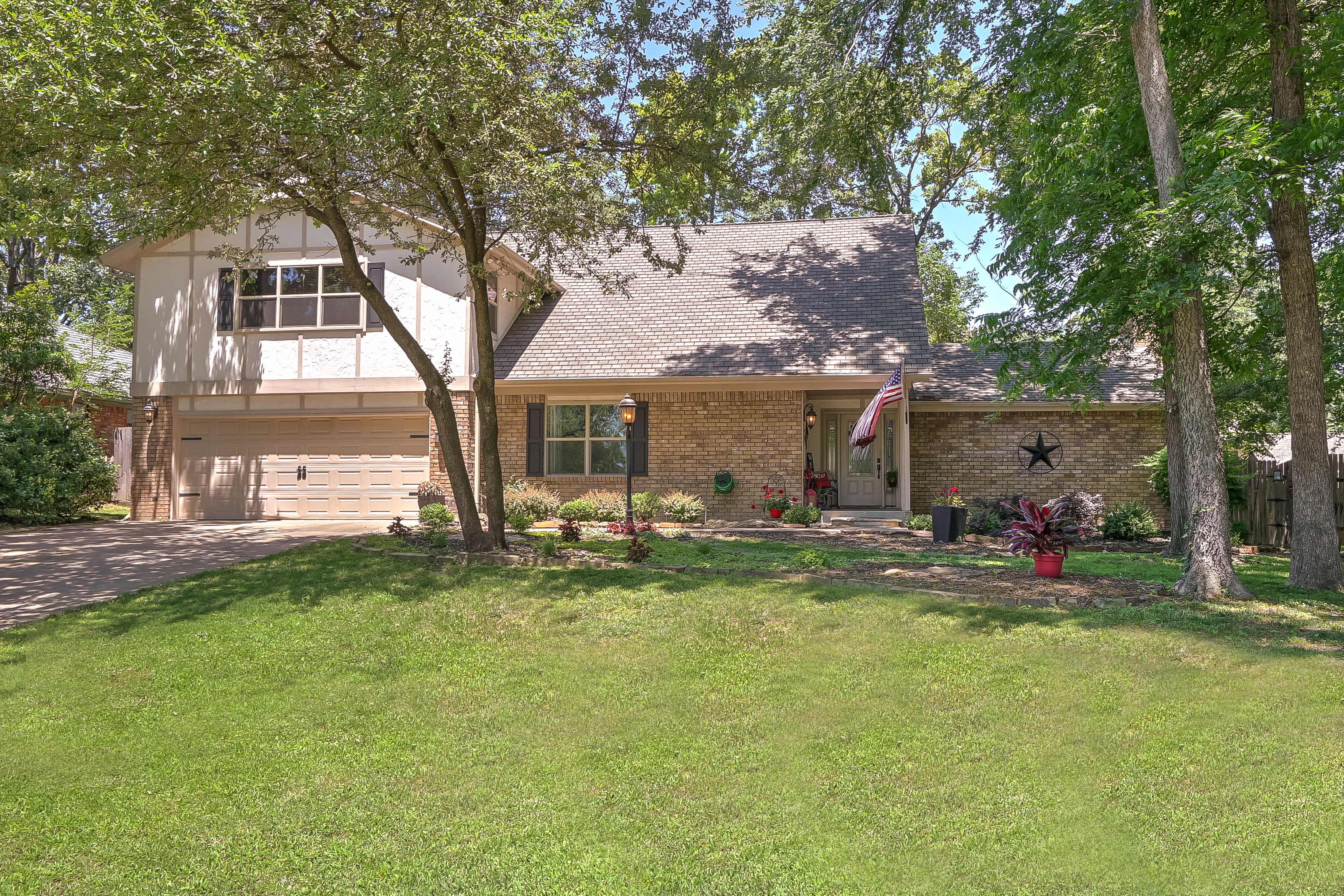 6627 E 89th Place Property Photo 1