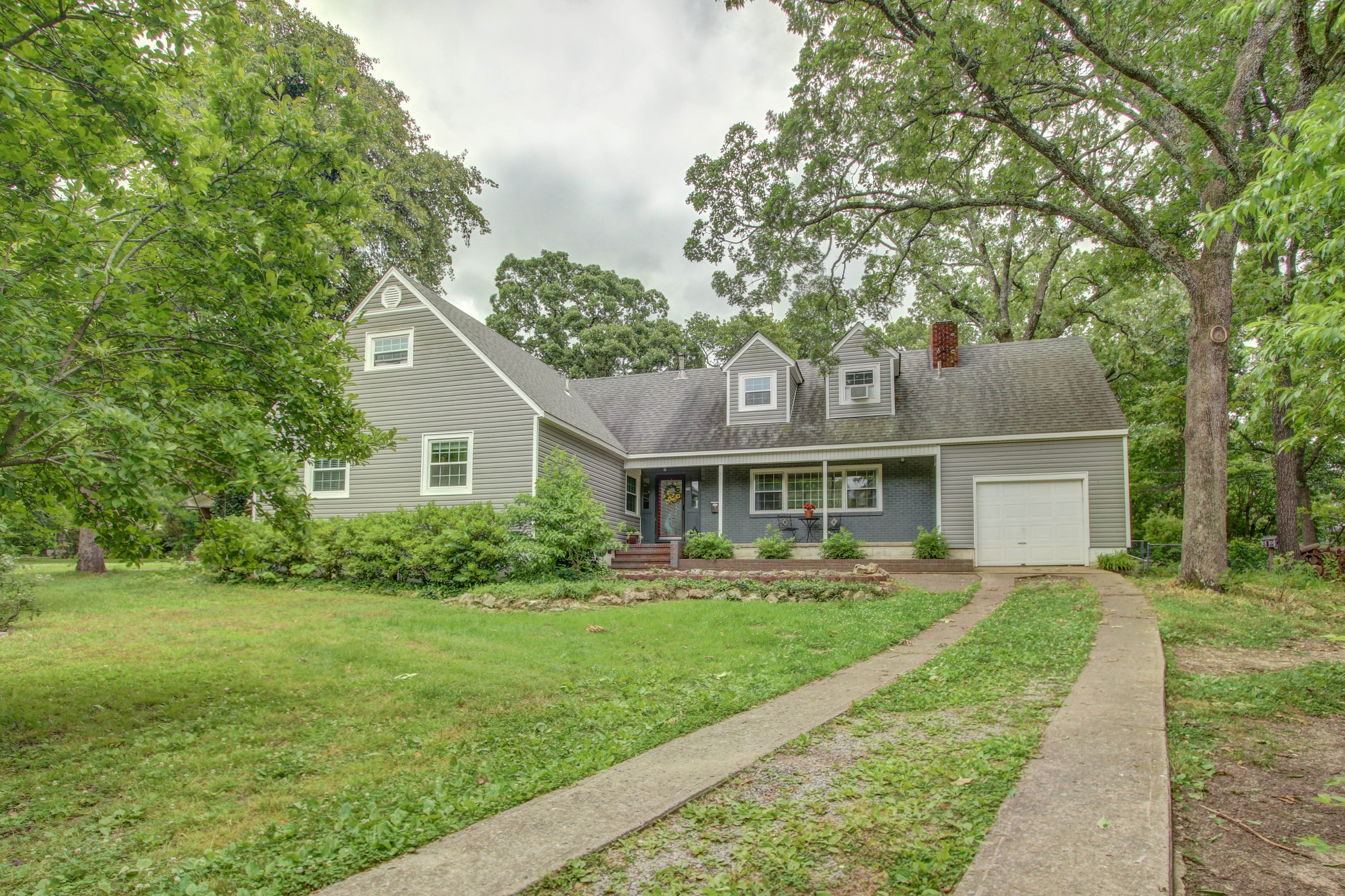 716 Victor Street Property Photo 1