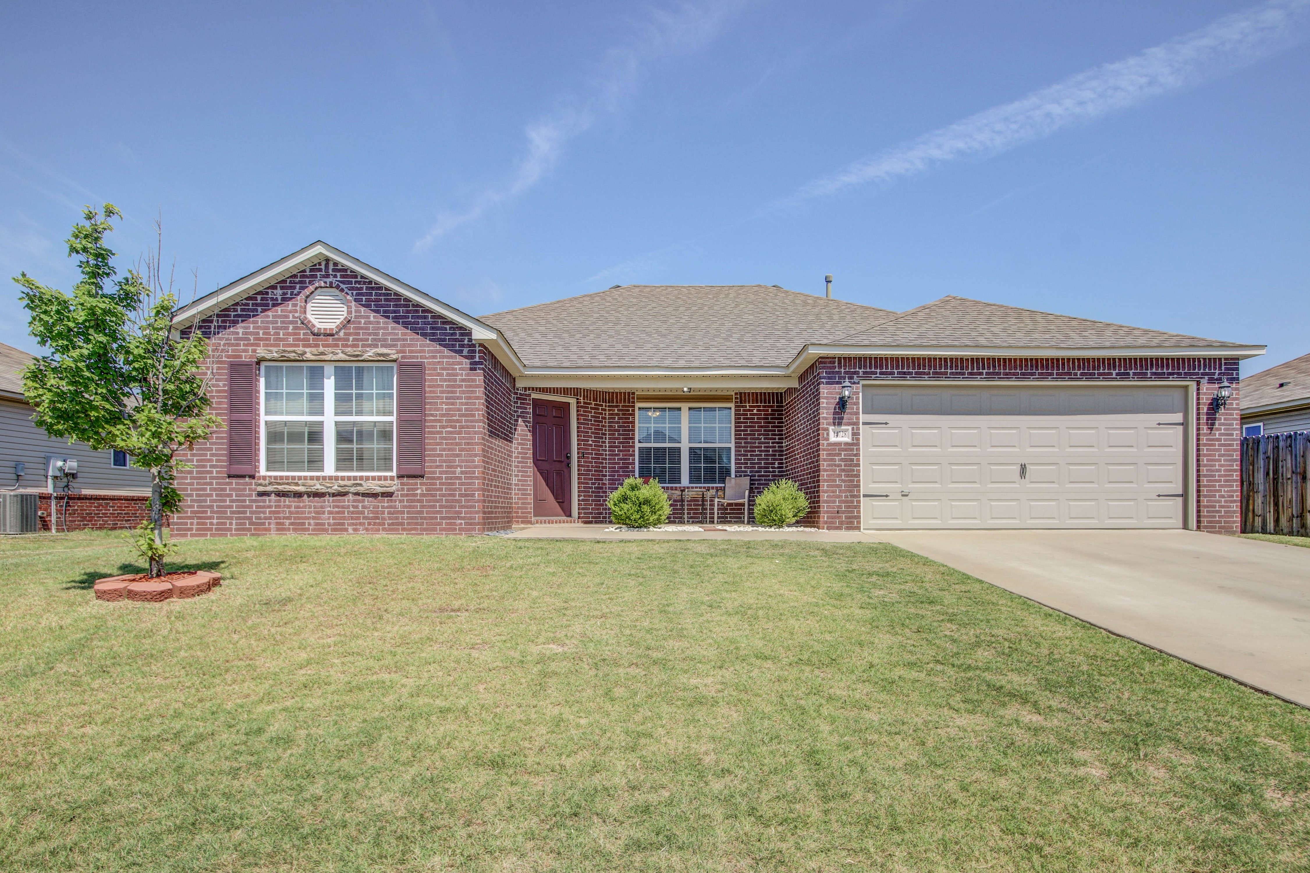 14728 S Hickory Street Property Photo 1