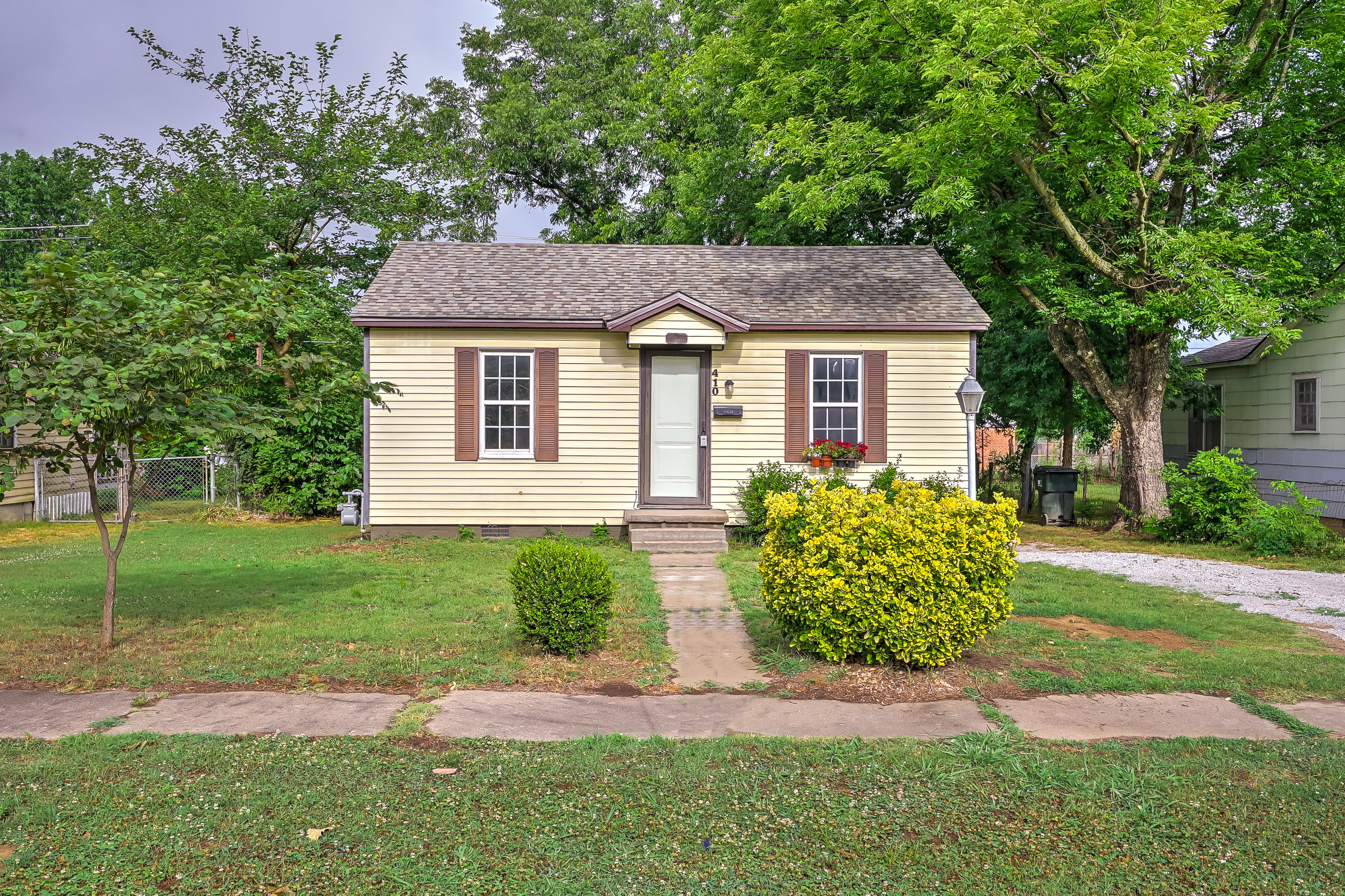 410 N Ross Street Property Photo 1