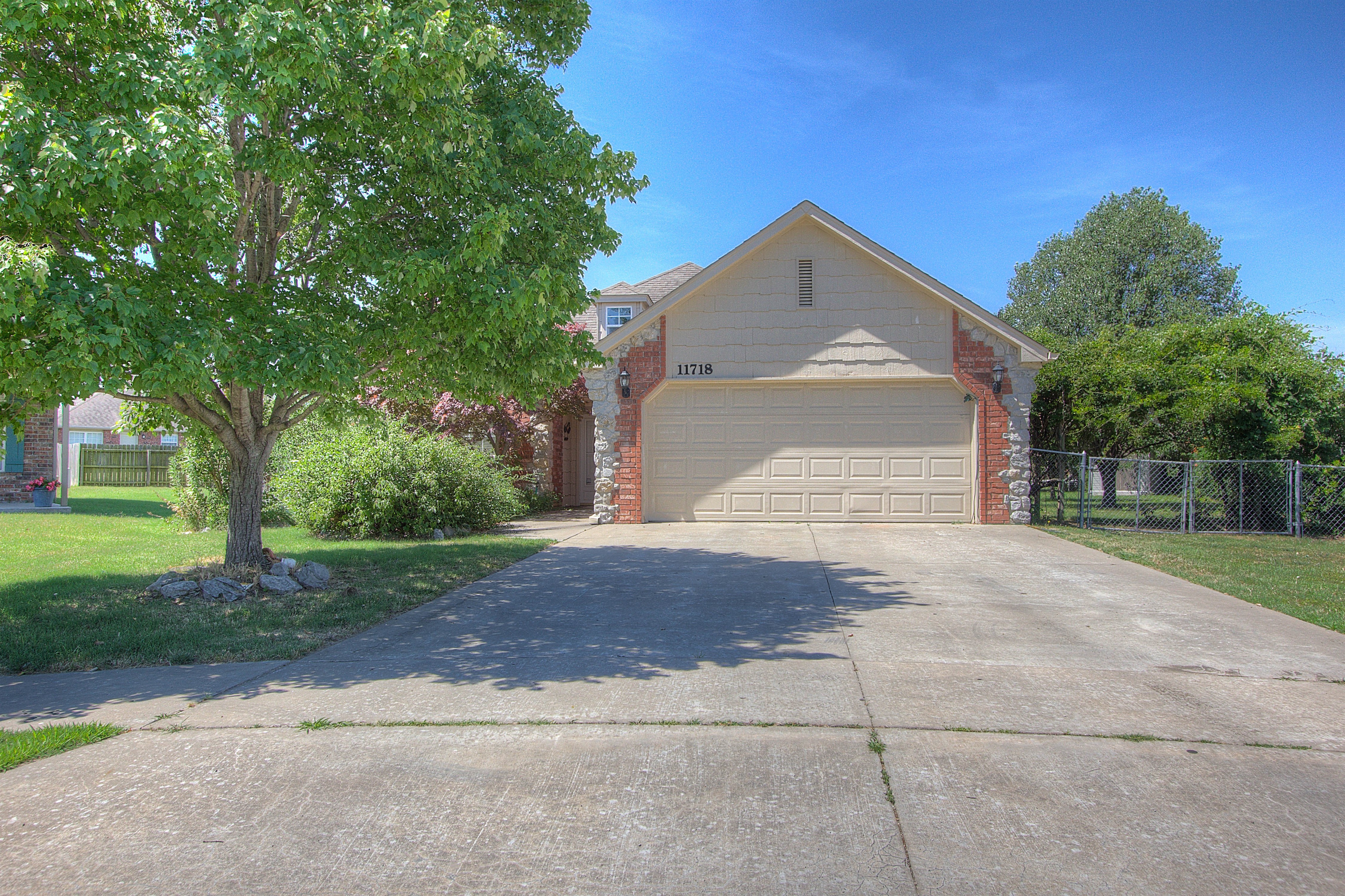 11718 E 119th Street Property Photo 1