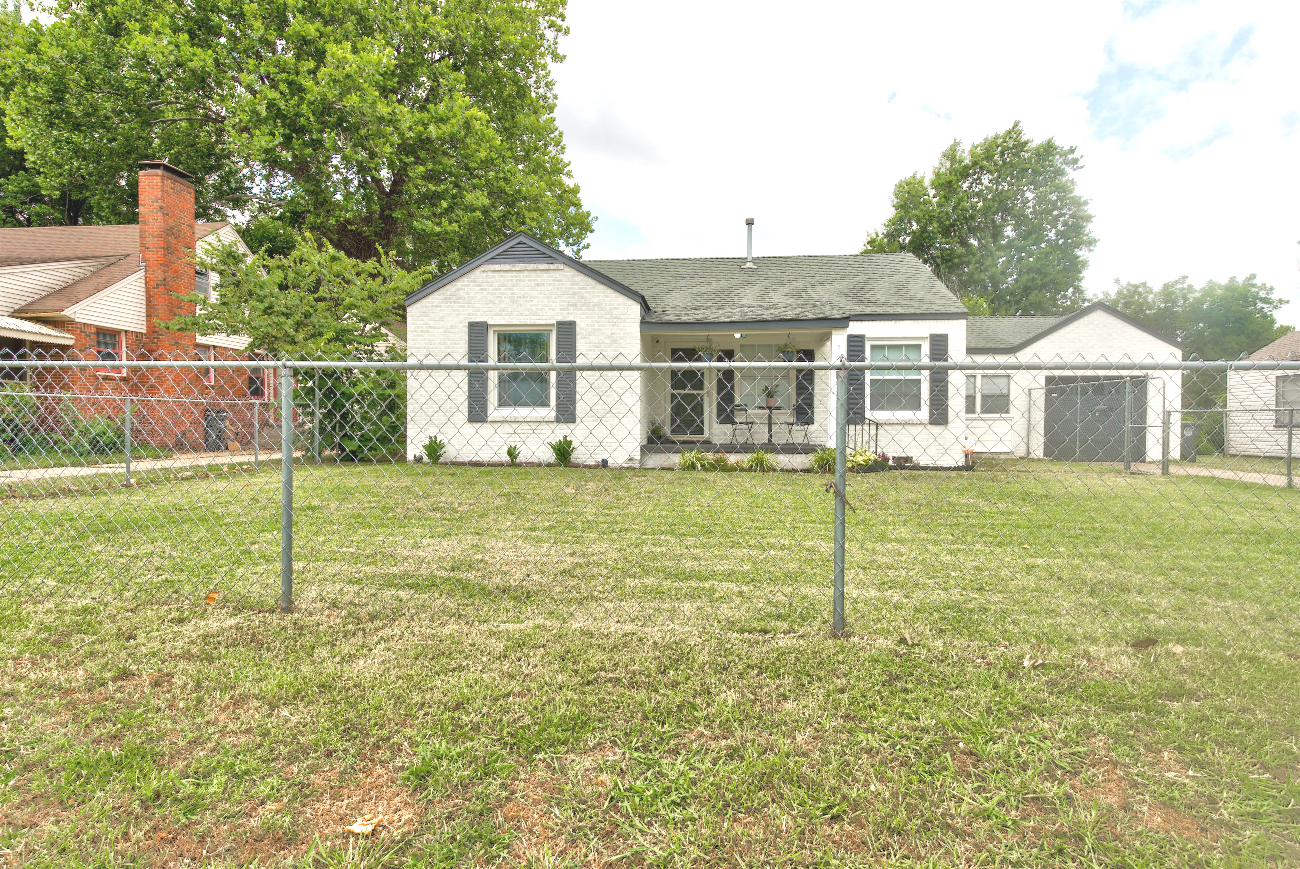 1228 S Yale Avenue Property Photo