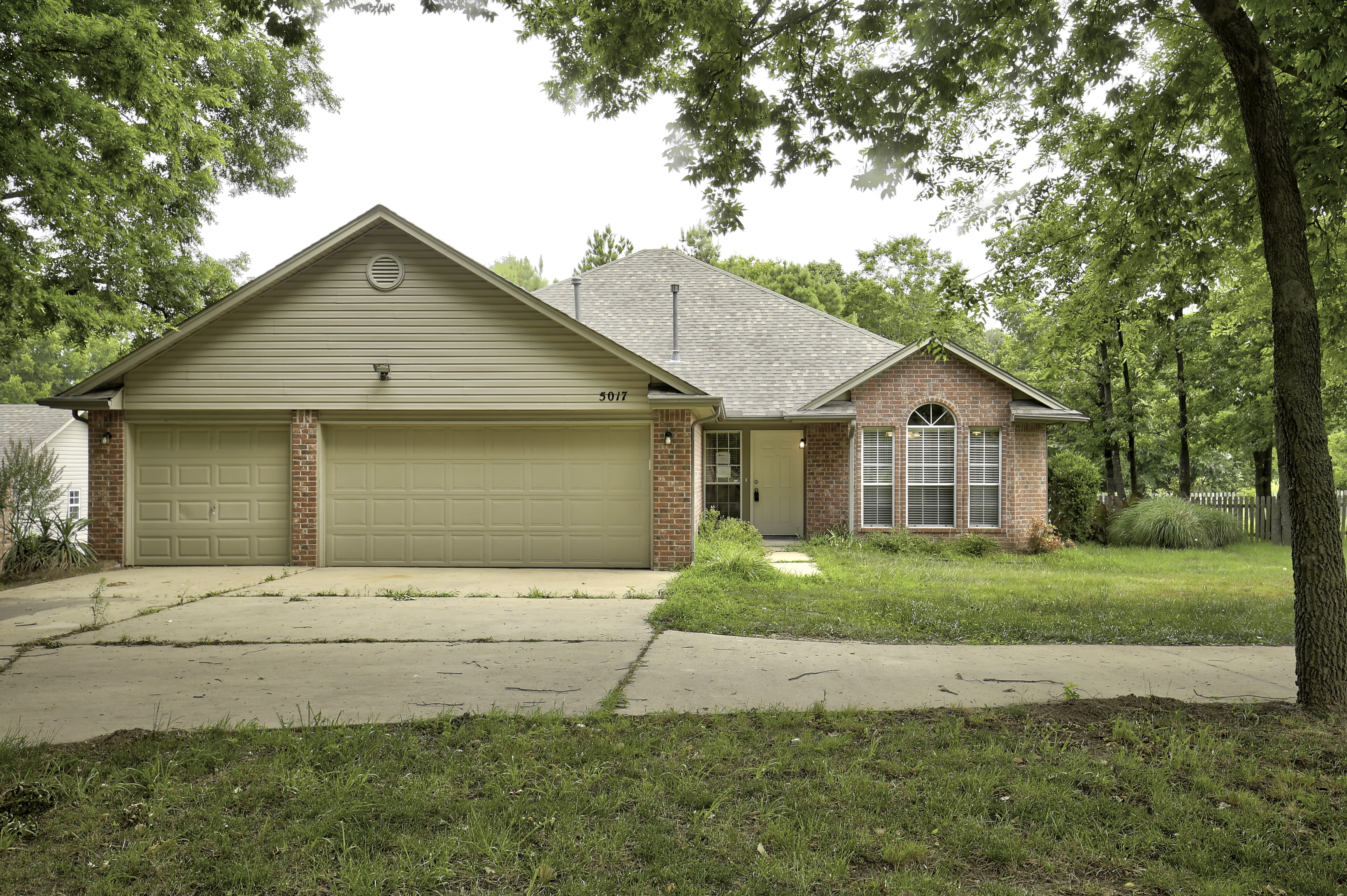 5017 W 85th Street Property Photo