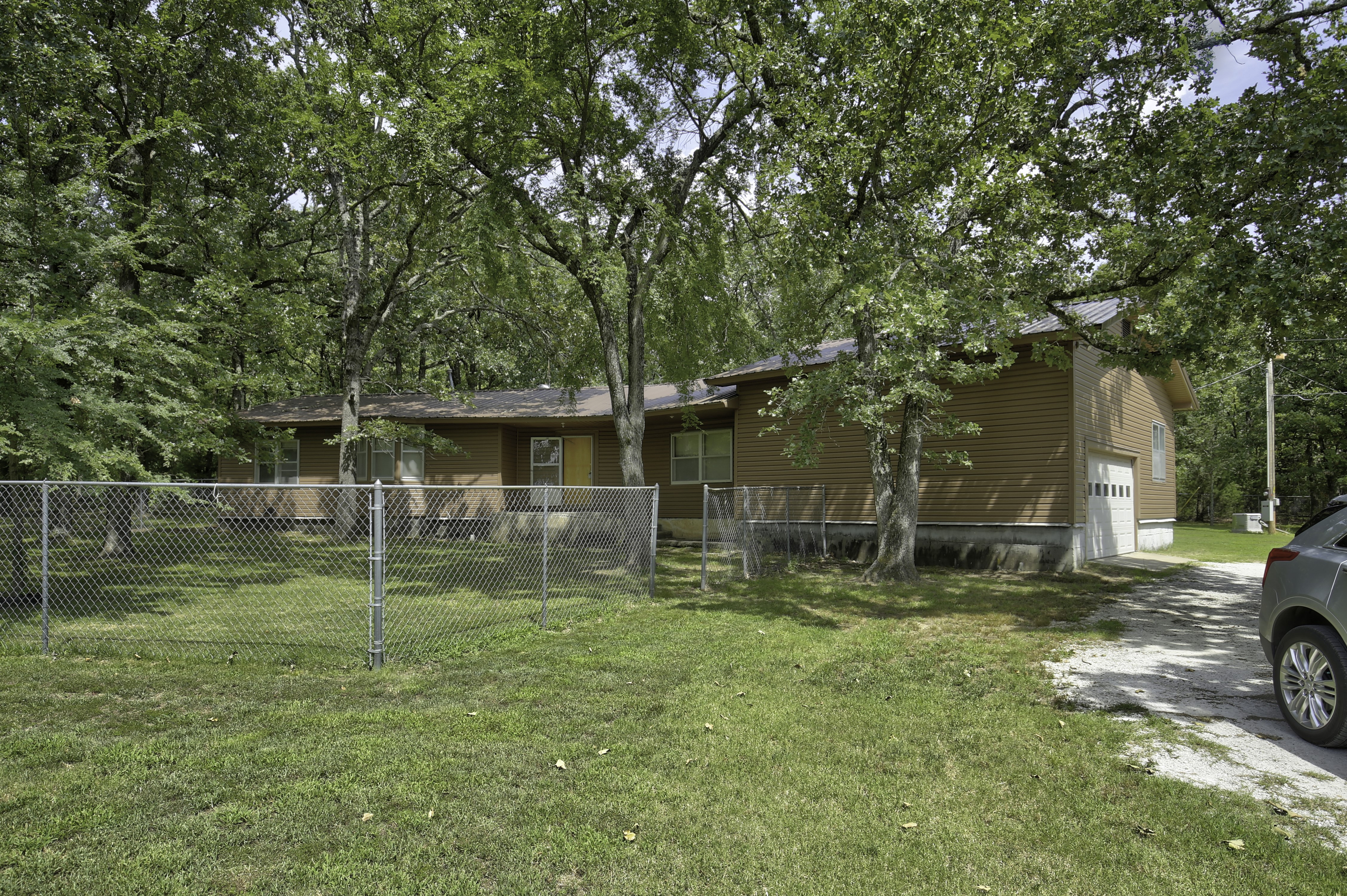 2600 S 81st Street East Property Photo 1