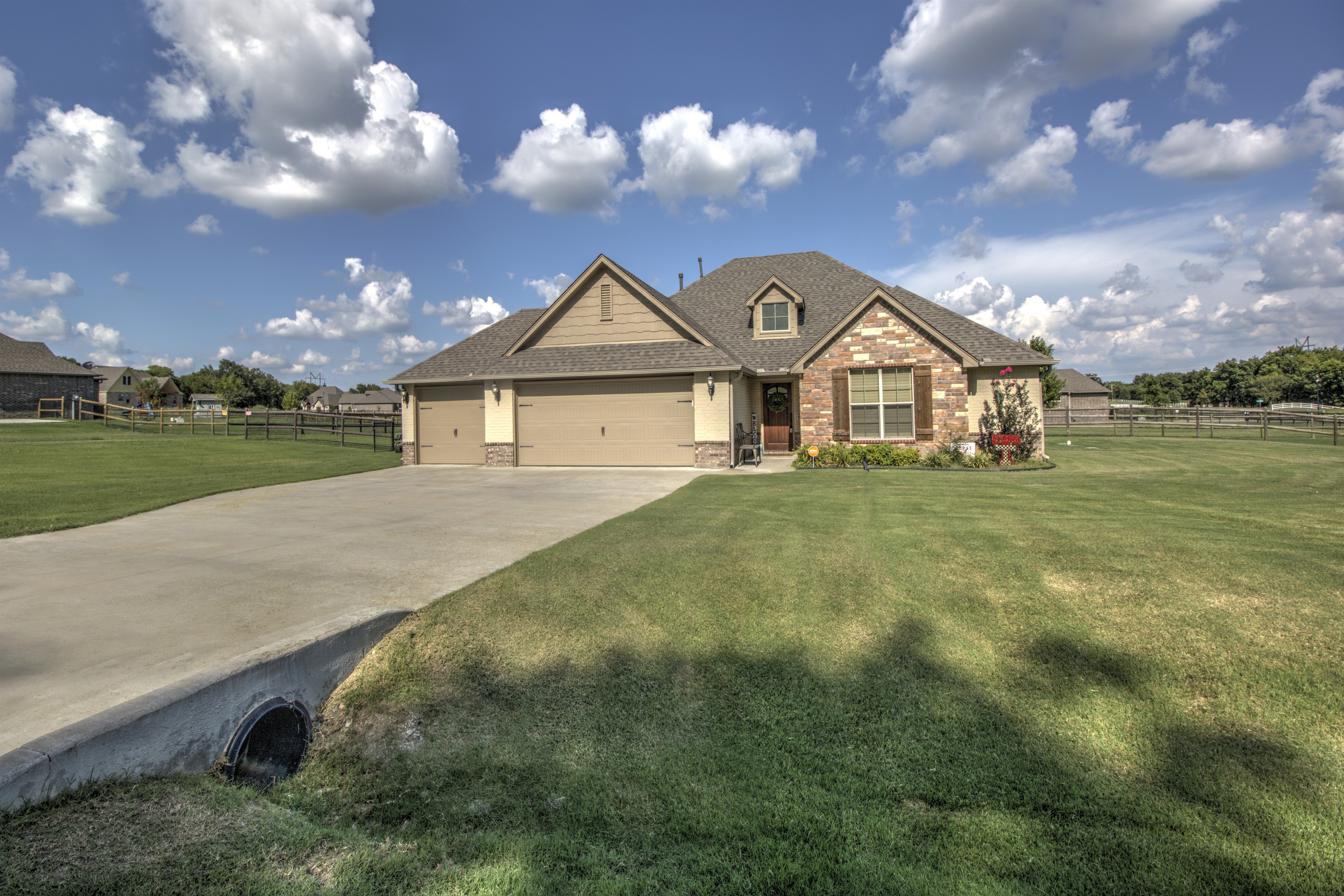 21865 S Summit Trail Property Photo 1