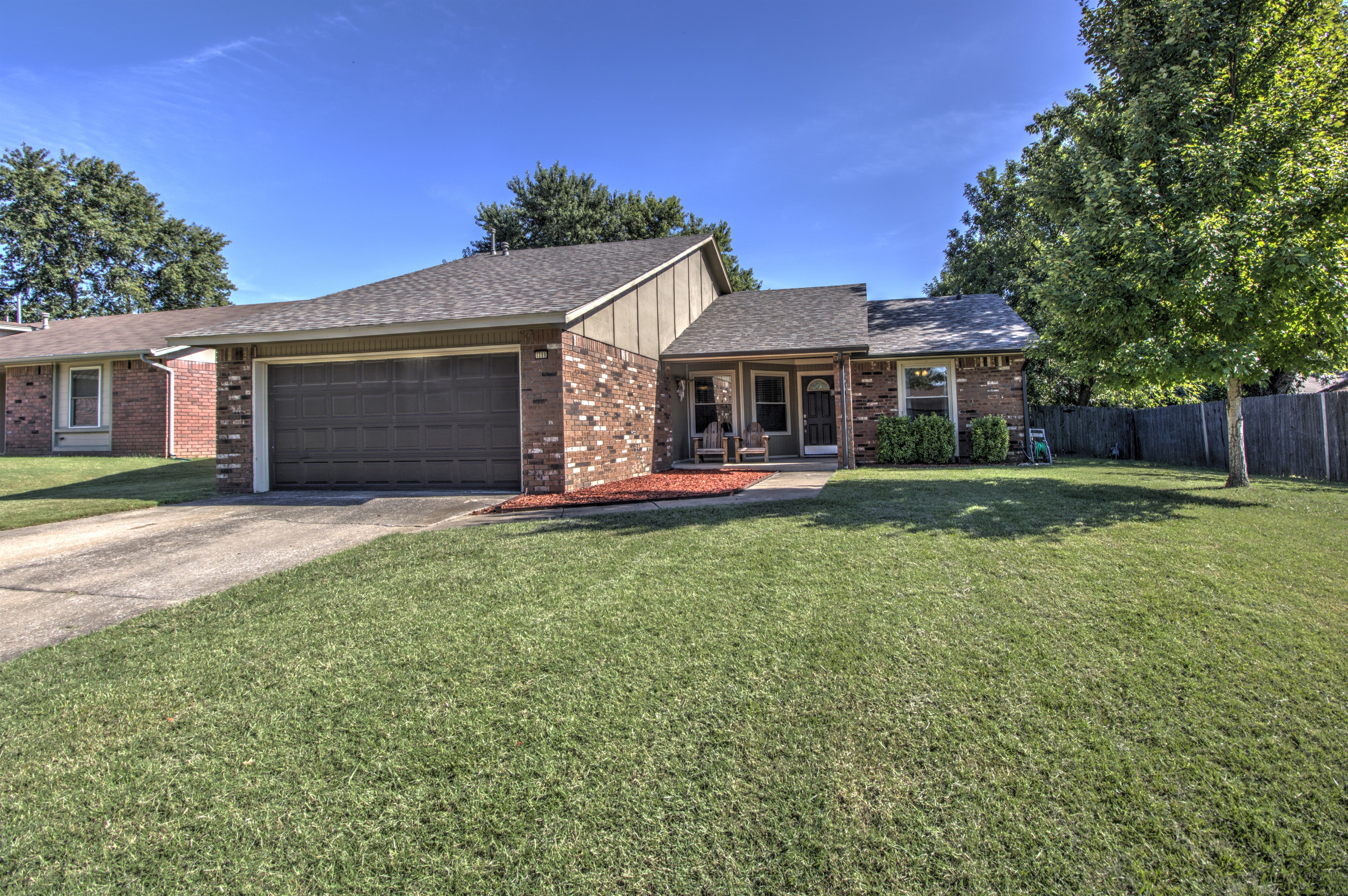 1309 W Birmingham Street Property Photo 1
