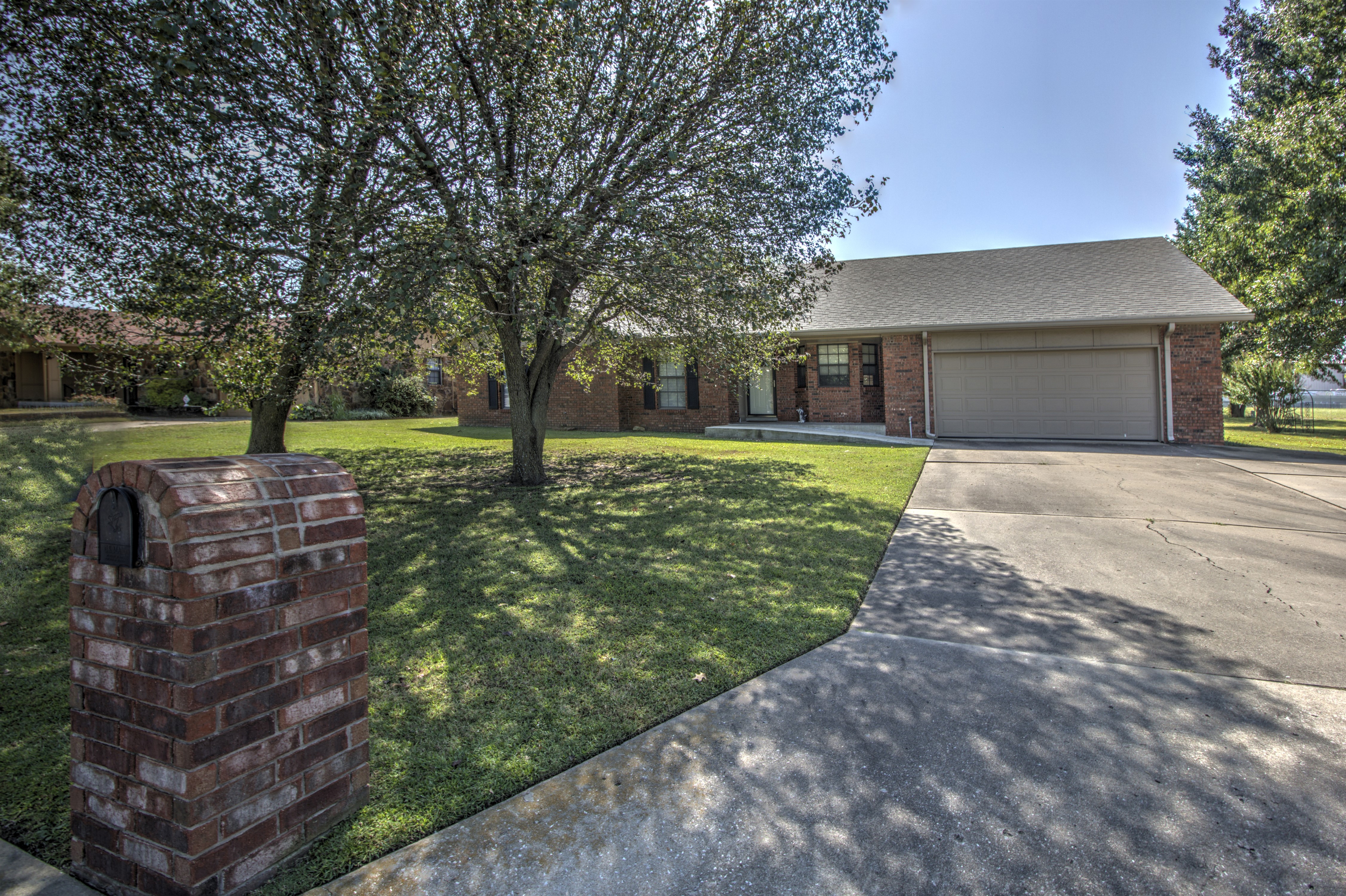 1018 Saddle Lane Property Photo 1