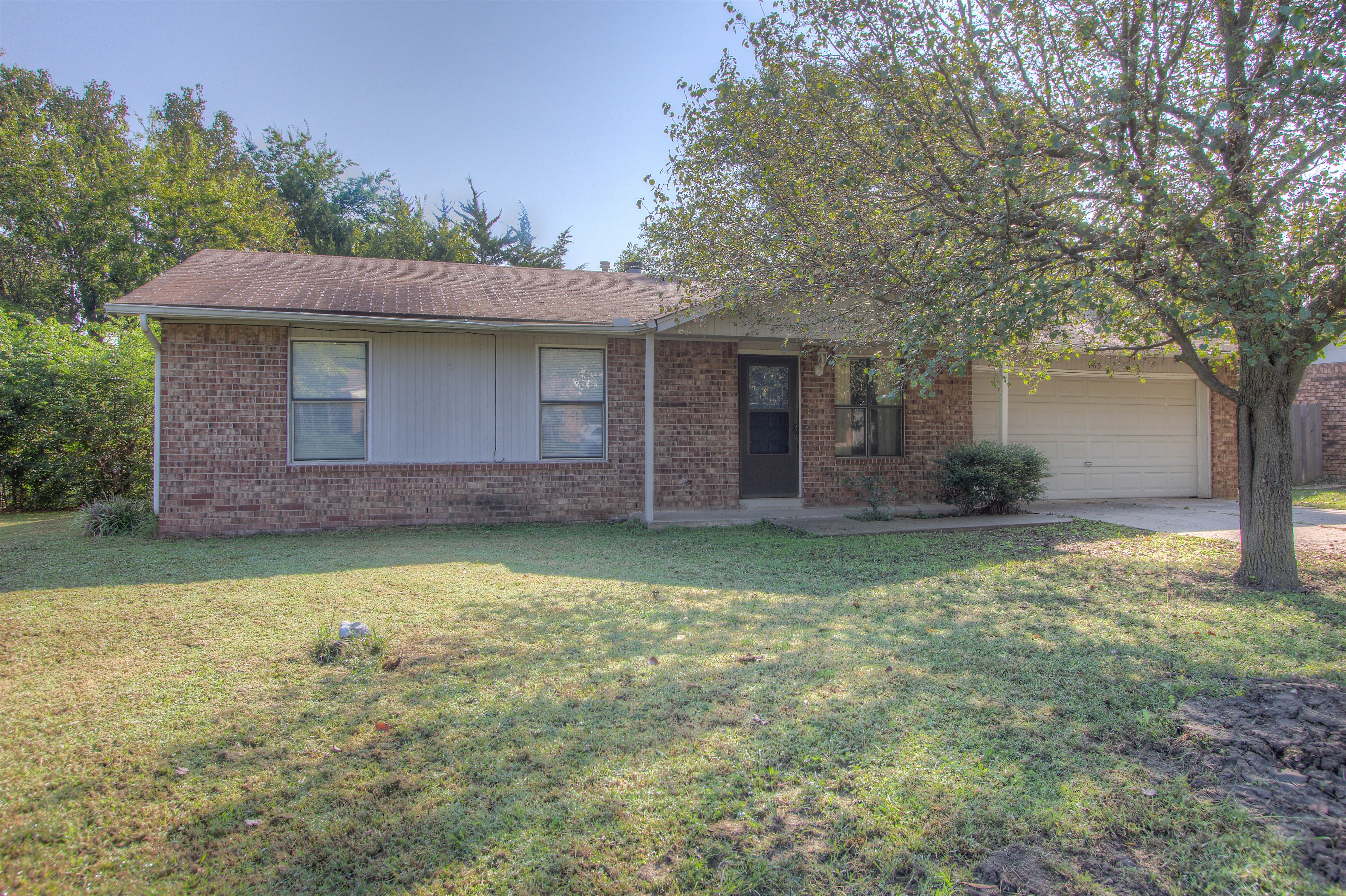 14615 S Waco Avenue Property Photo 1