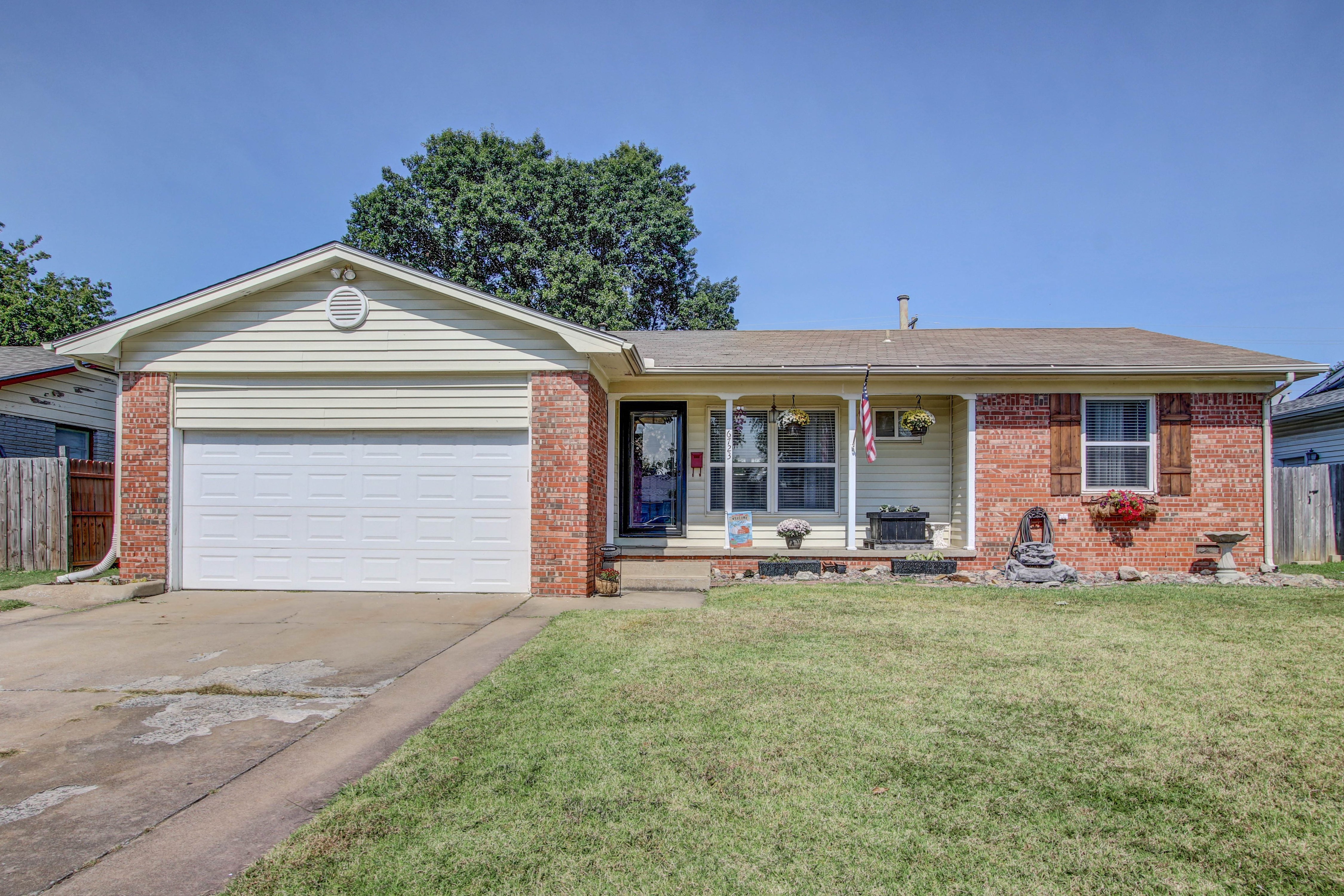 6723 E 28th Place Property Photo 1