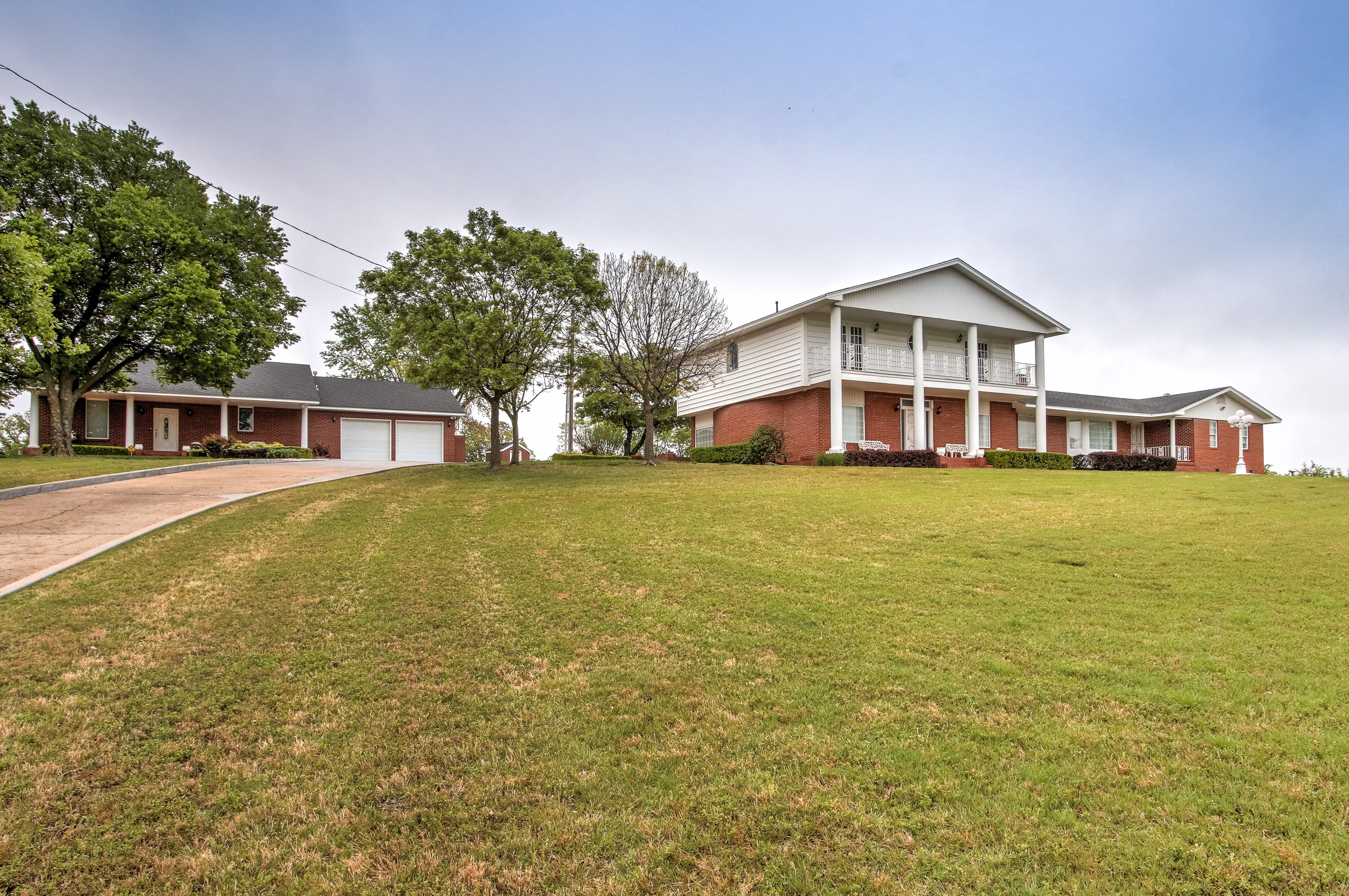 11055 W 91st Street Property Photo 1