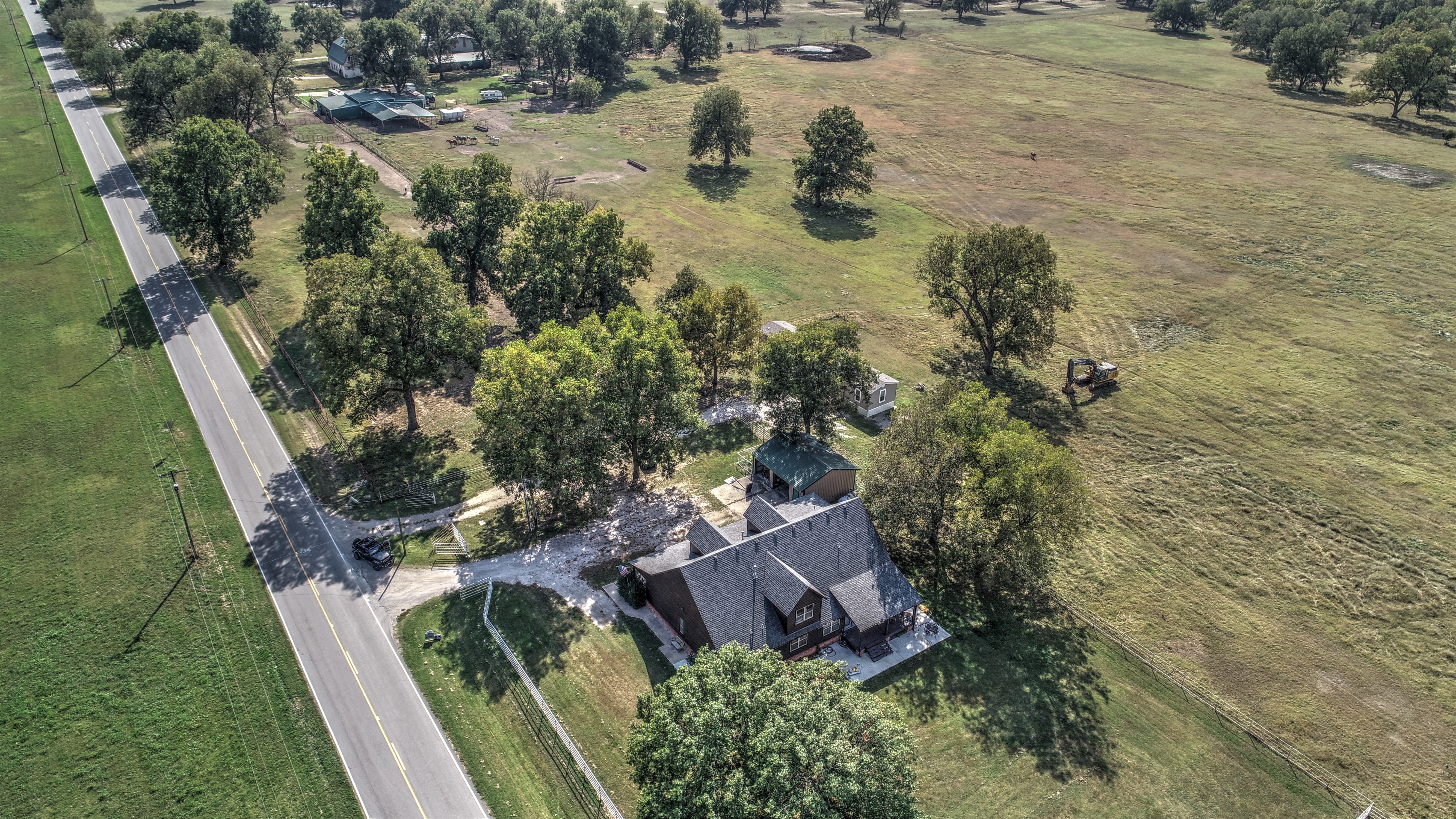 16002 N Cincinnati Avenue Property Photo 1