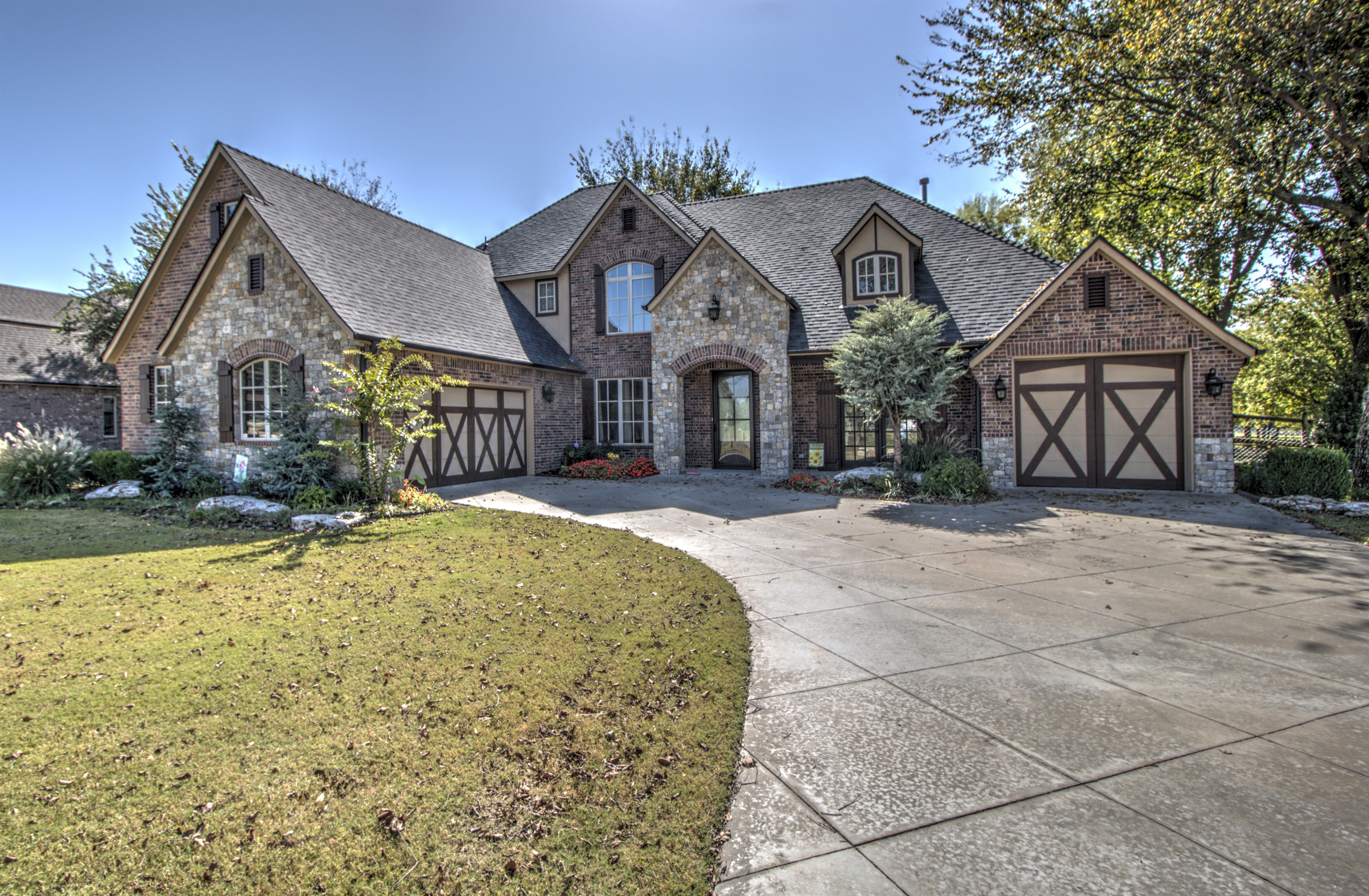 18940 E Twin Creeks Drive Property Photo 1