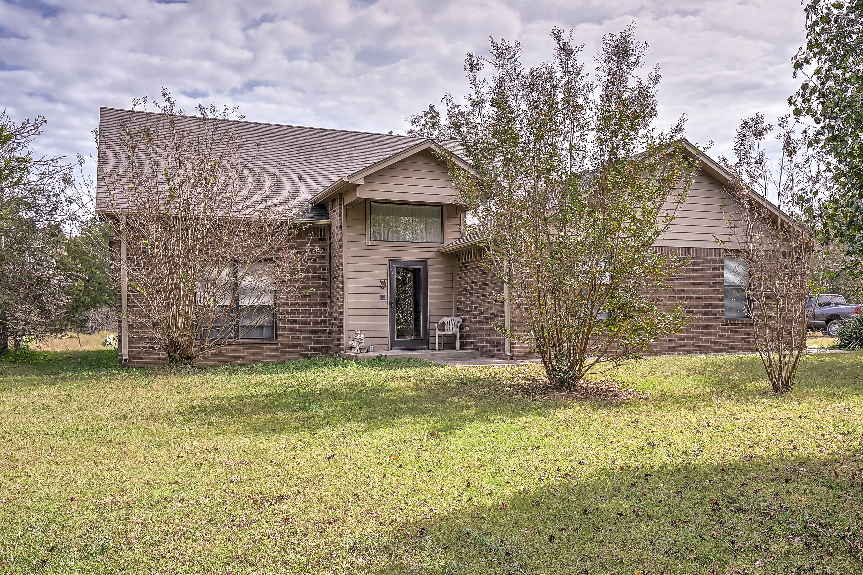 25707 S 4170 Road Property Photo 1
