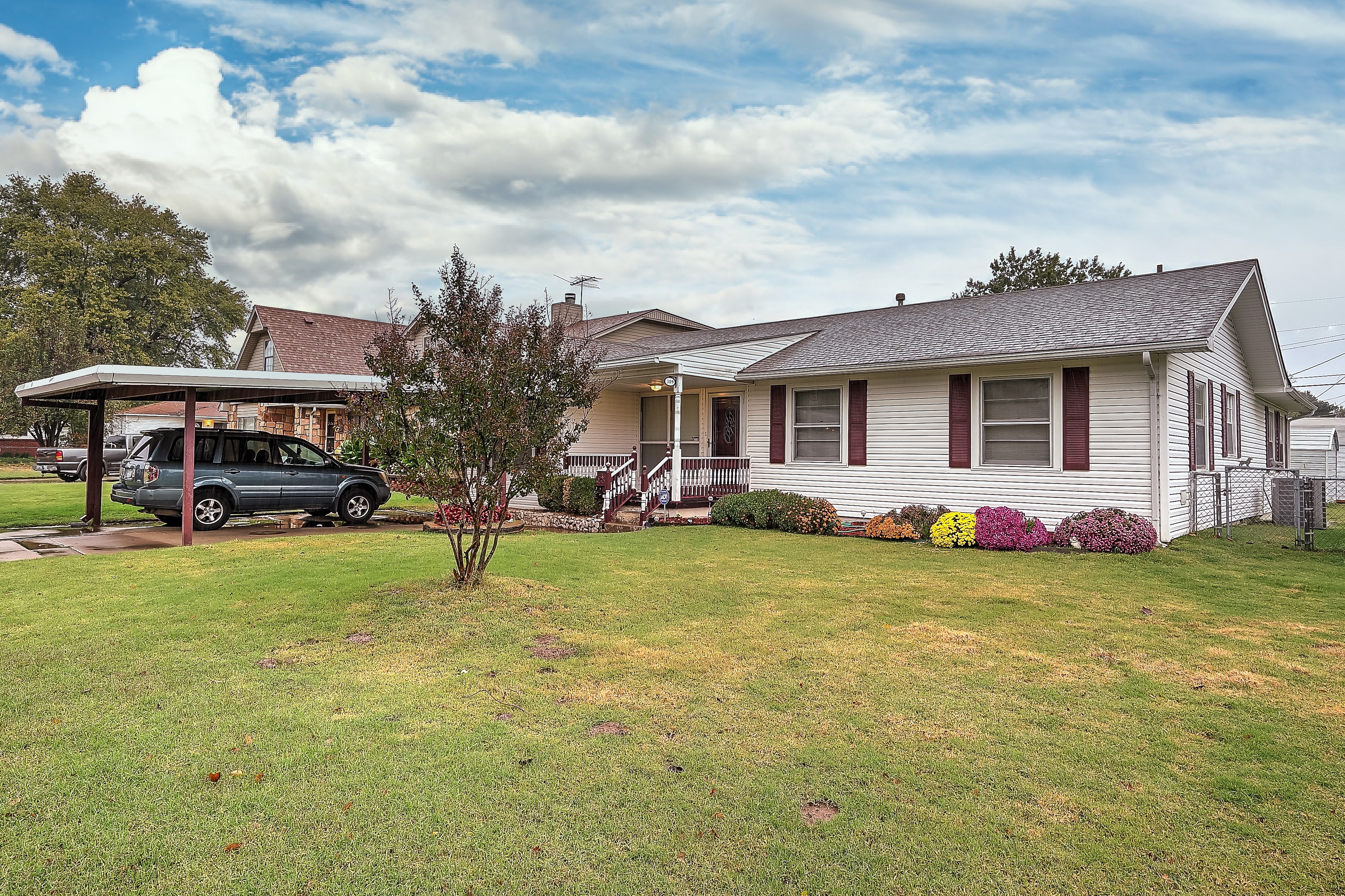 309 S 47th West Avenue Property Photo 1