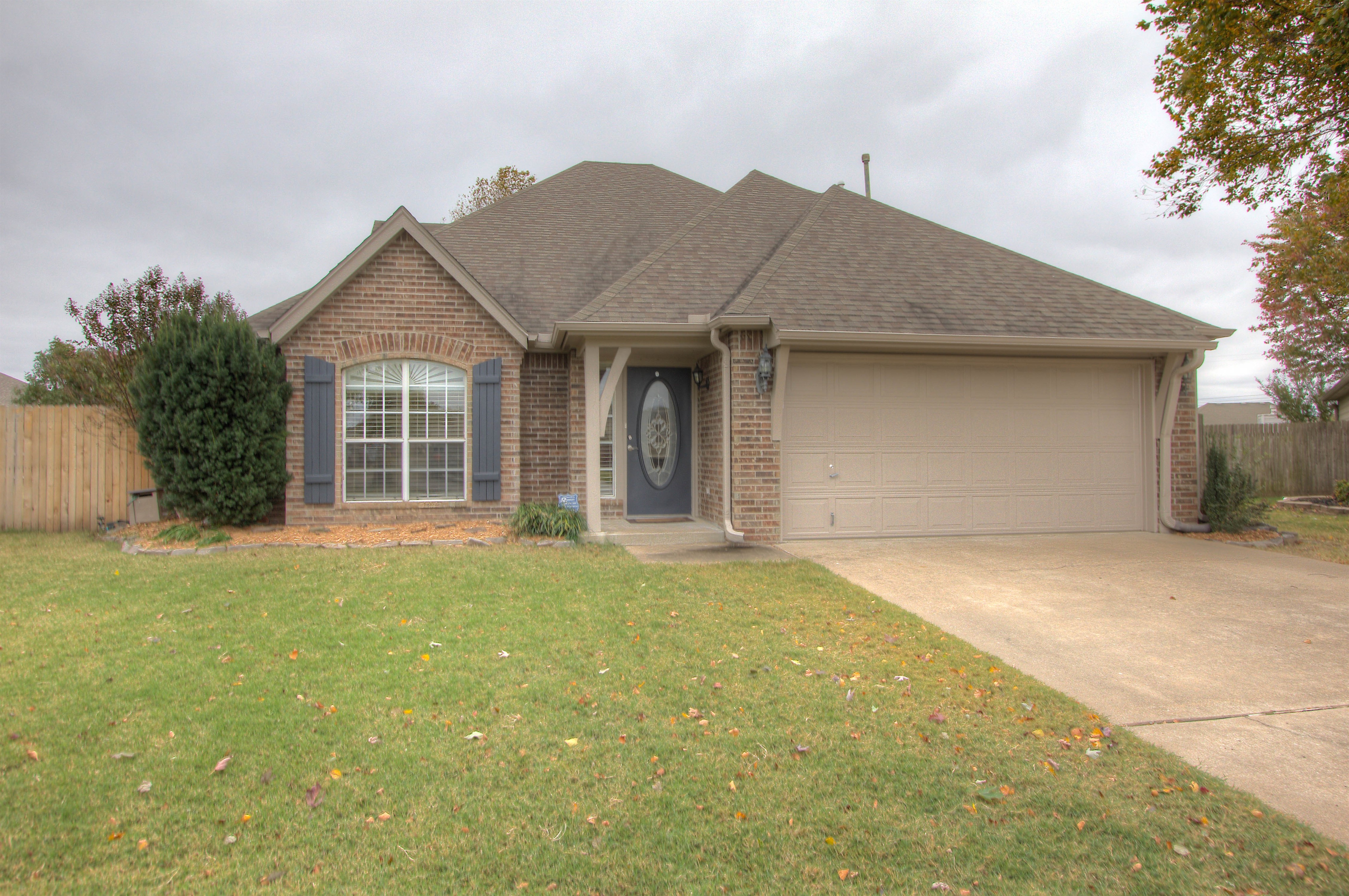 11715 S Holley Court Property Photo 1
