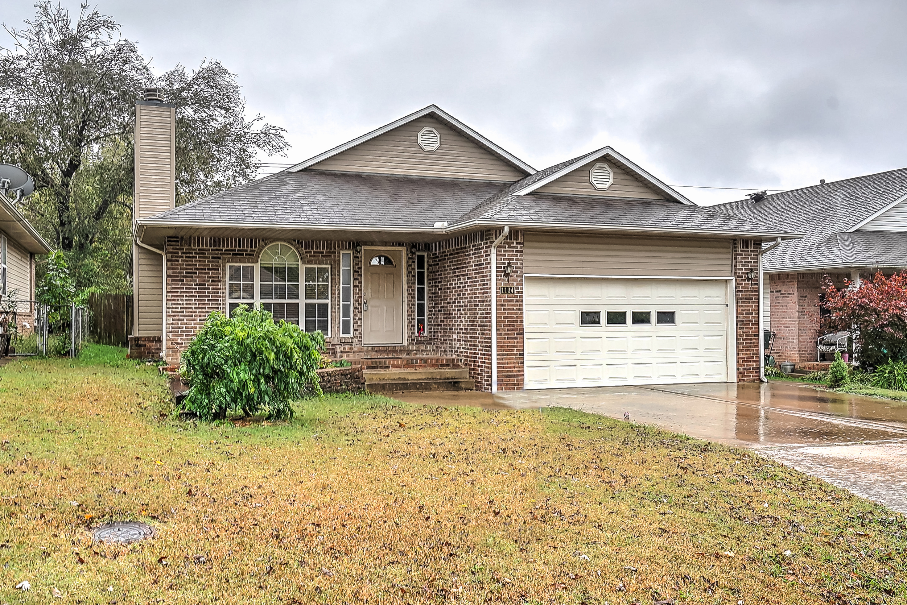 1134 E Watchorn Avenue Property Photo 1