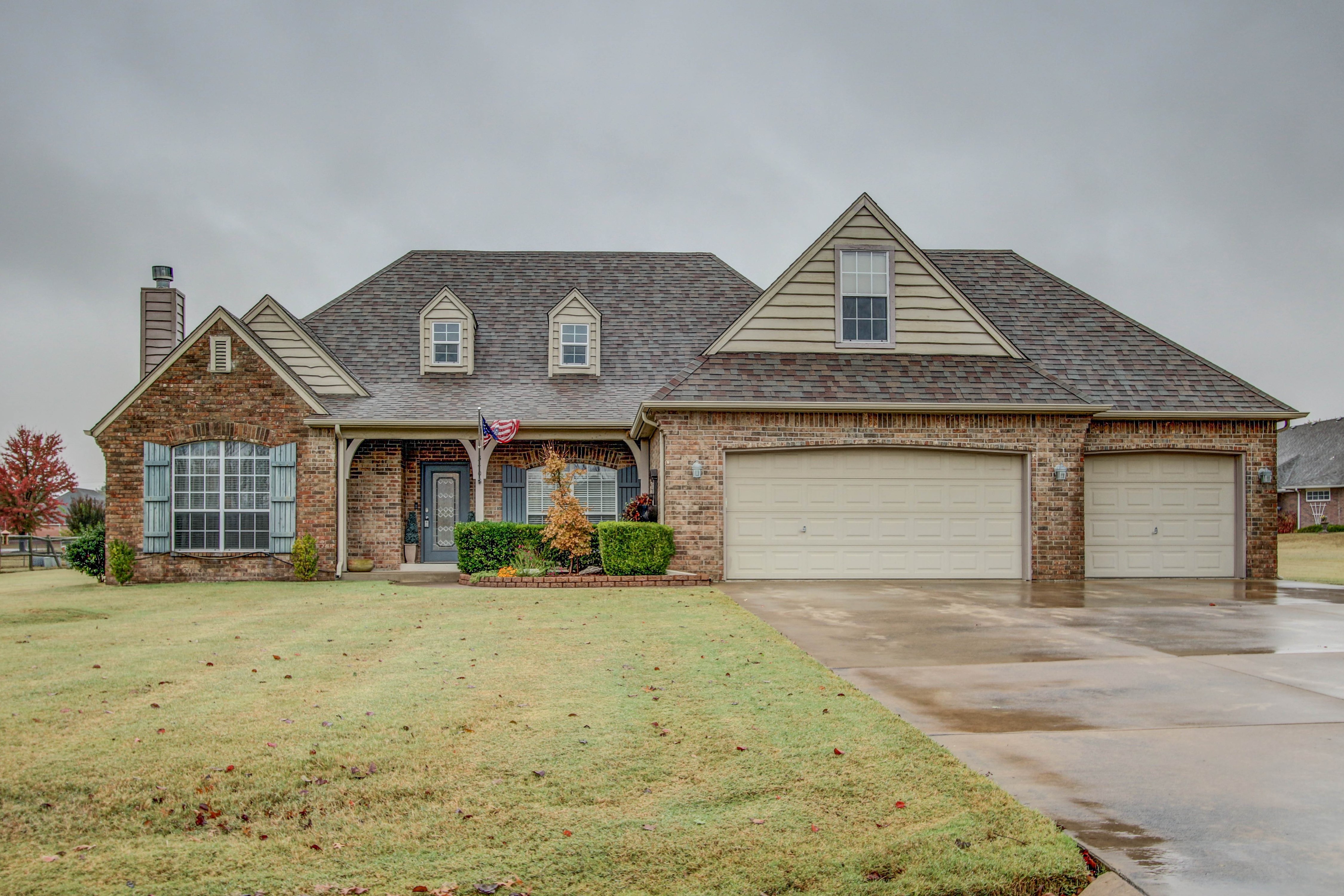 340 Deer Creek Lane Property Photo 1