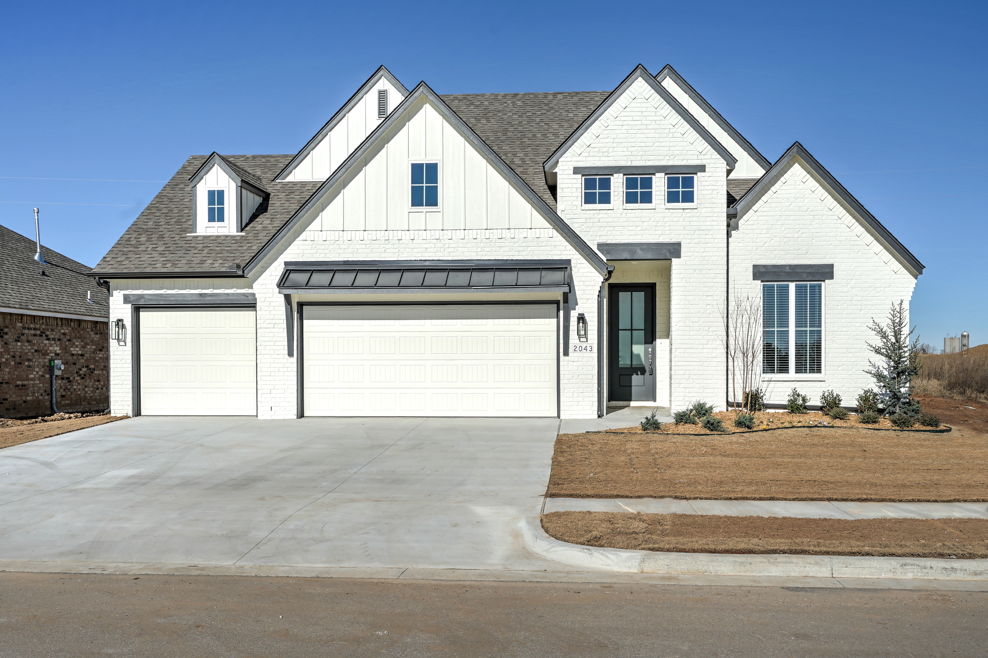 2043 E 138th Place Property Photo 1