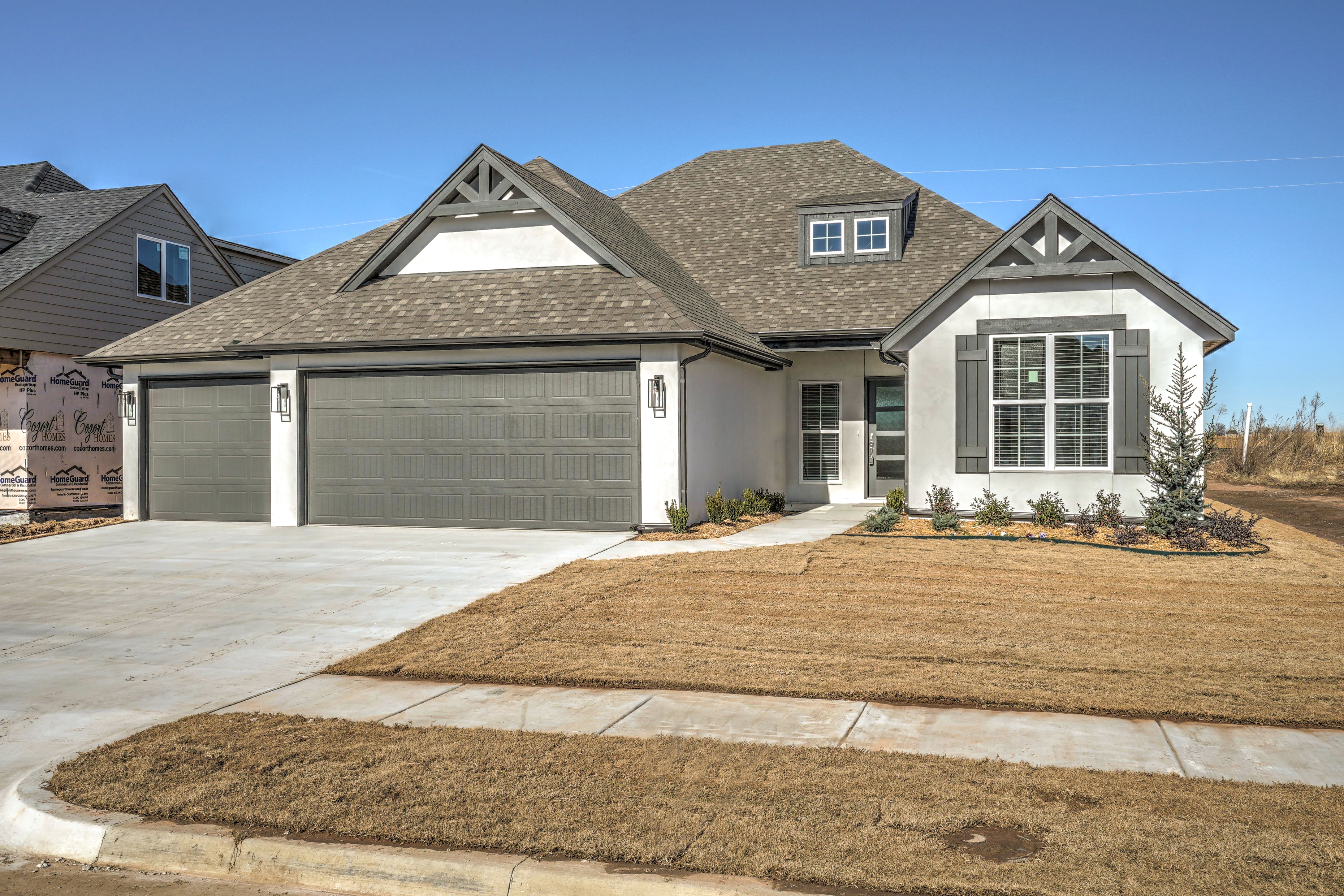 2127 E 138th Place Property Photo 1