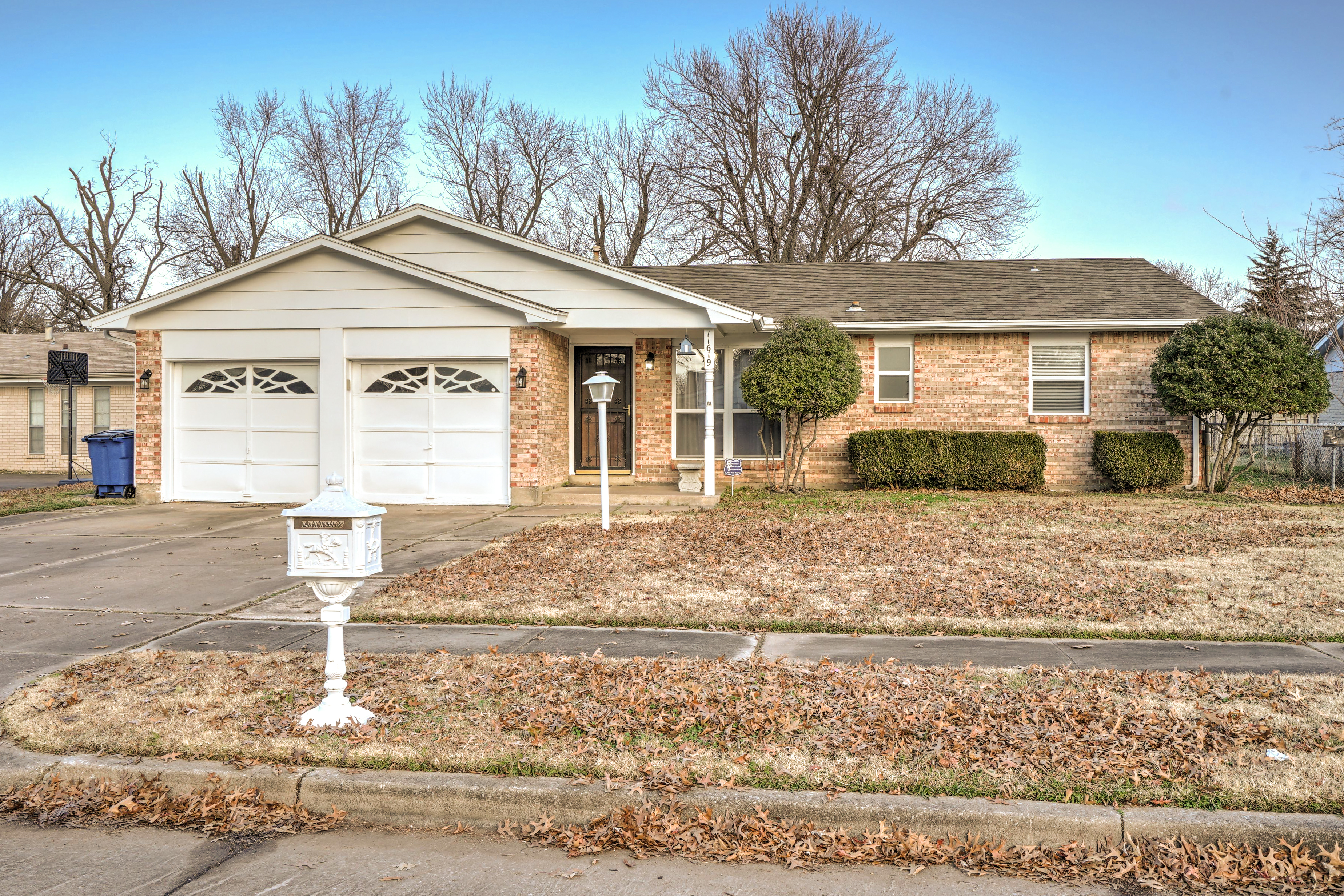 11619 E 23rd Place Property Photo 1