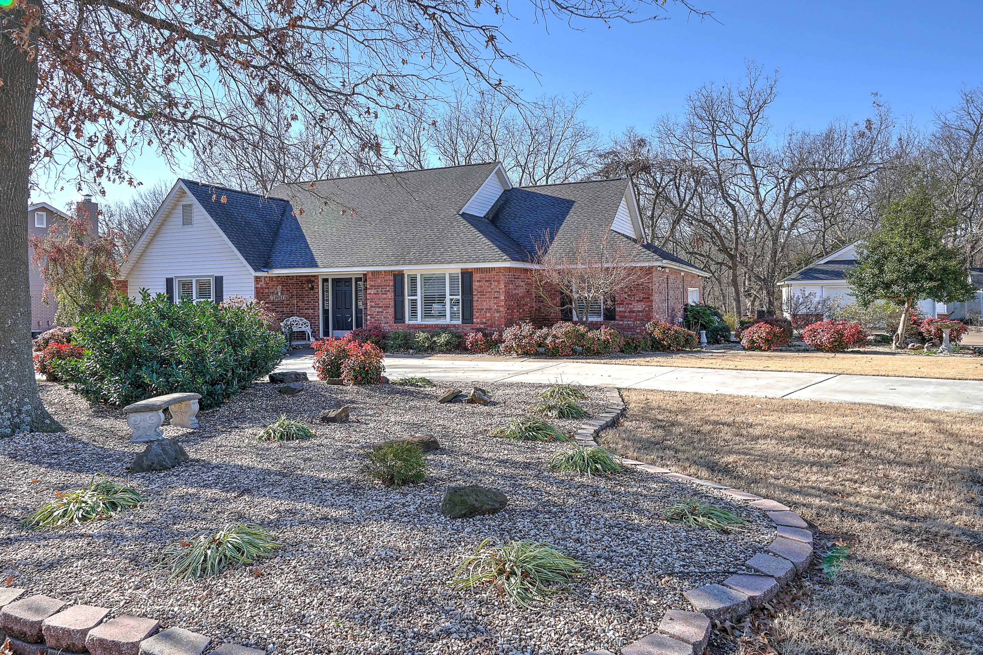 1704 Woodhaven Lane Property Photo 1