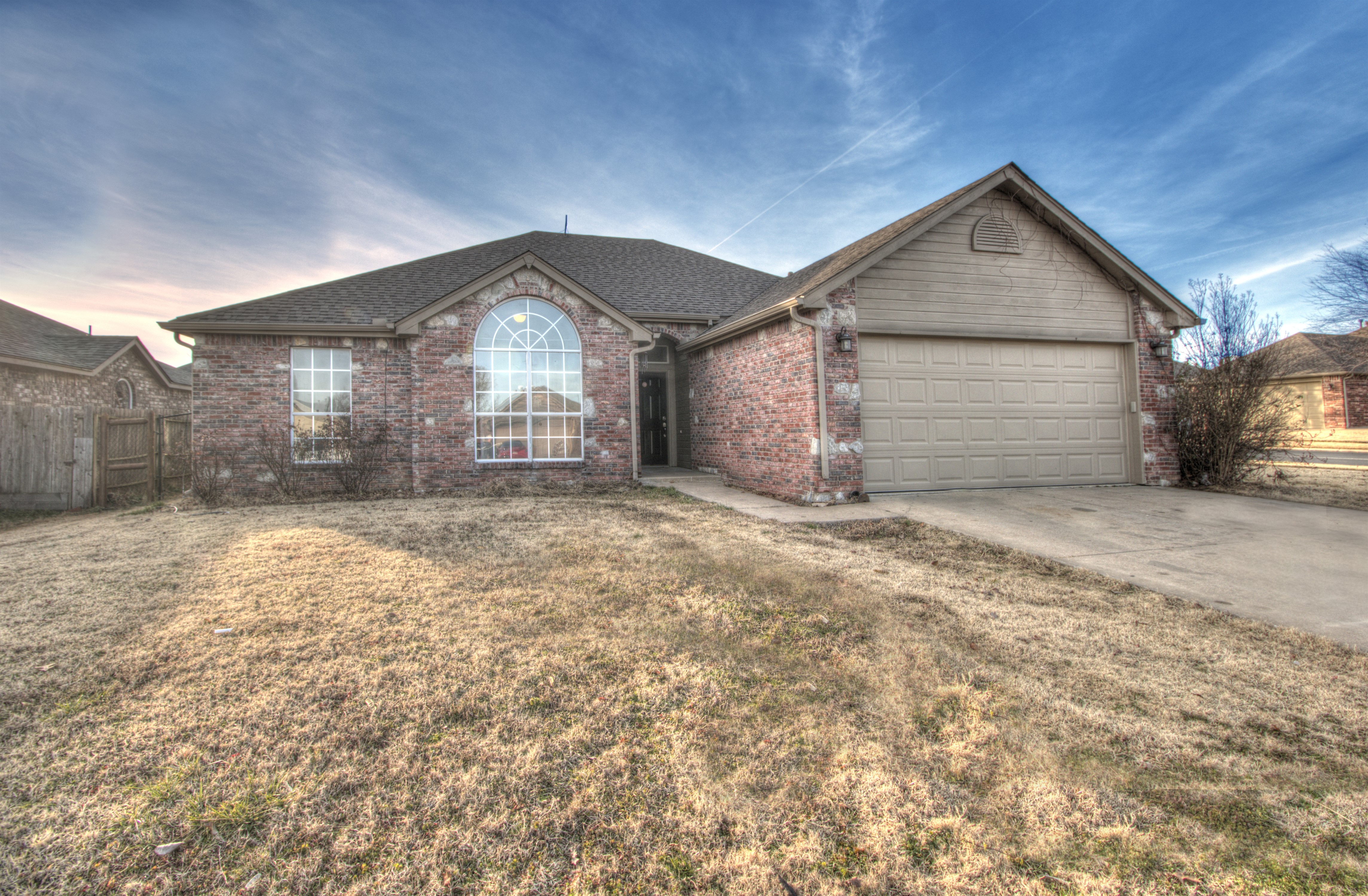 1103 S Spinnaker Drive Property Photo 1