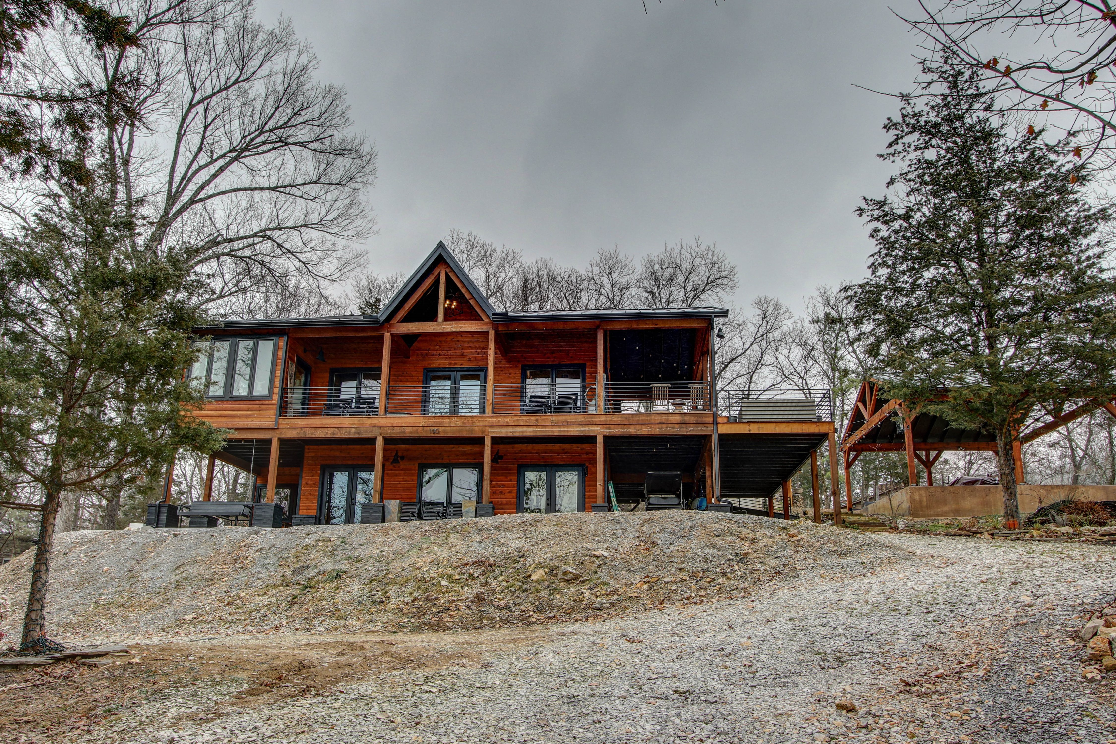 100 Arrowhead Drive Property Photo 1