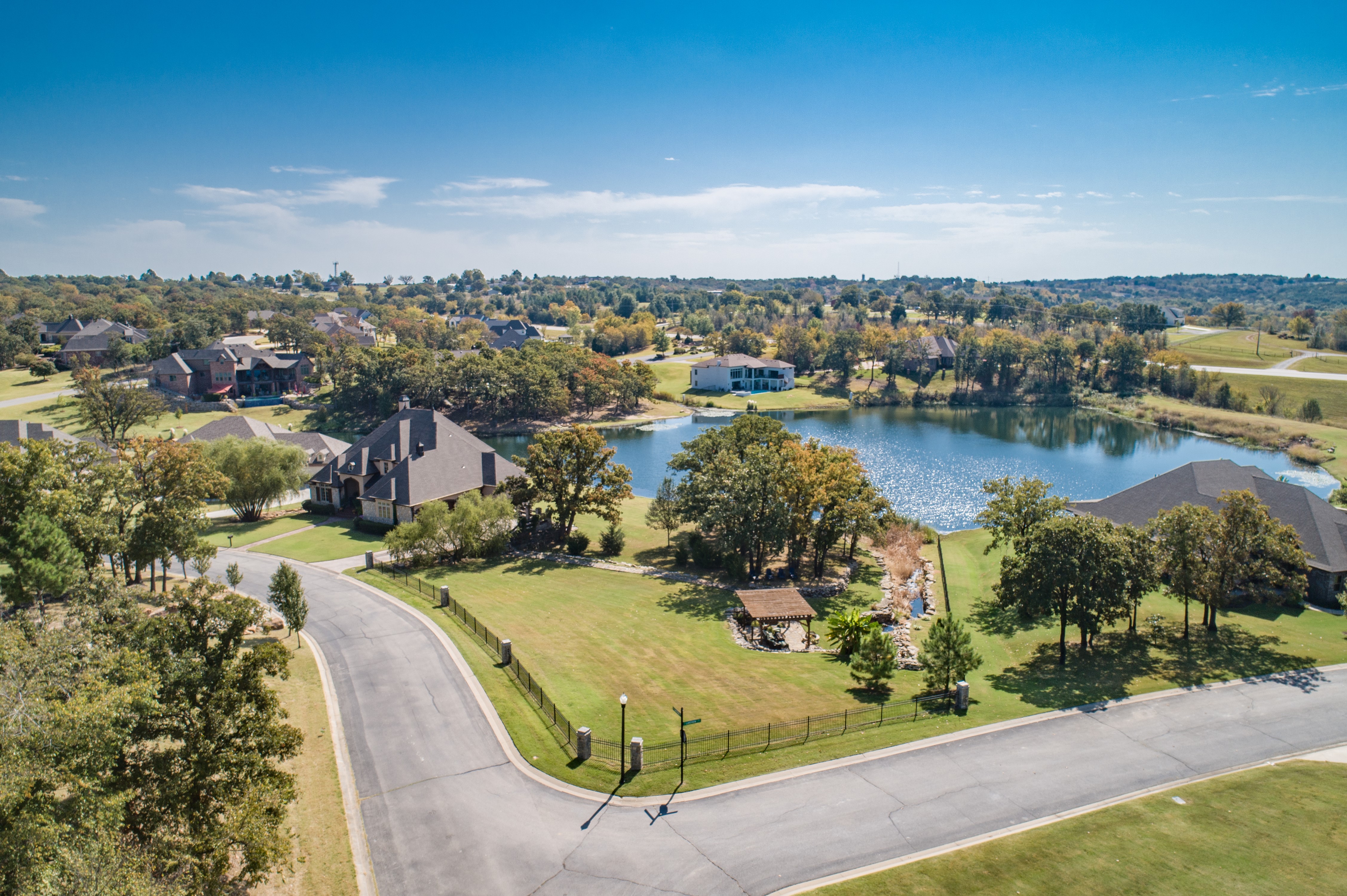 Lakeview Drive Property Photo 1