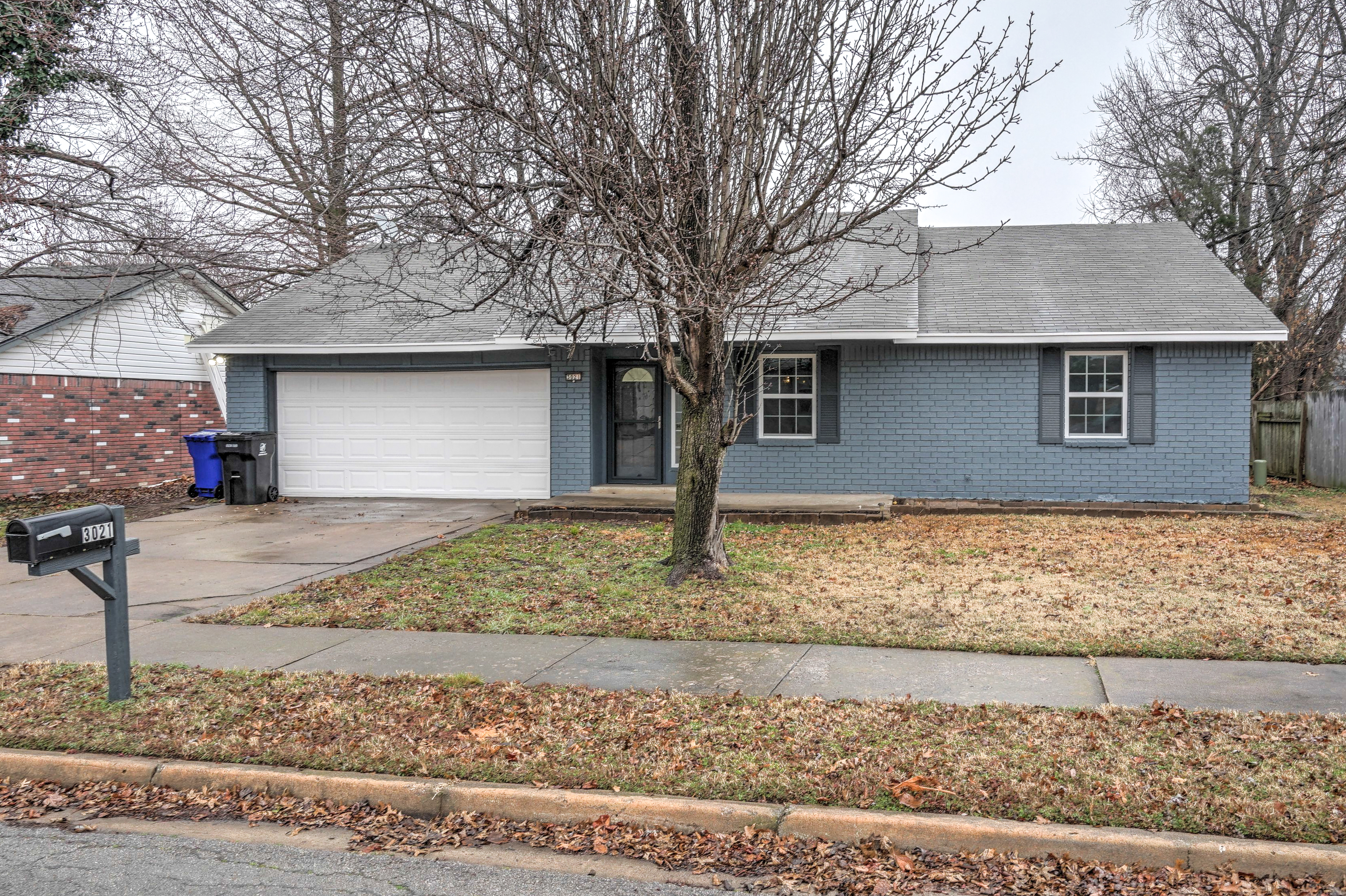 3021 S Ash Court Property Photo 1