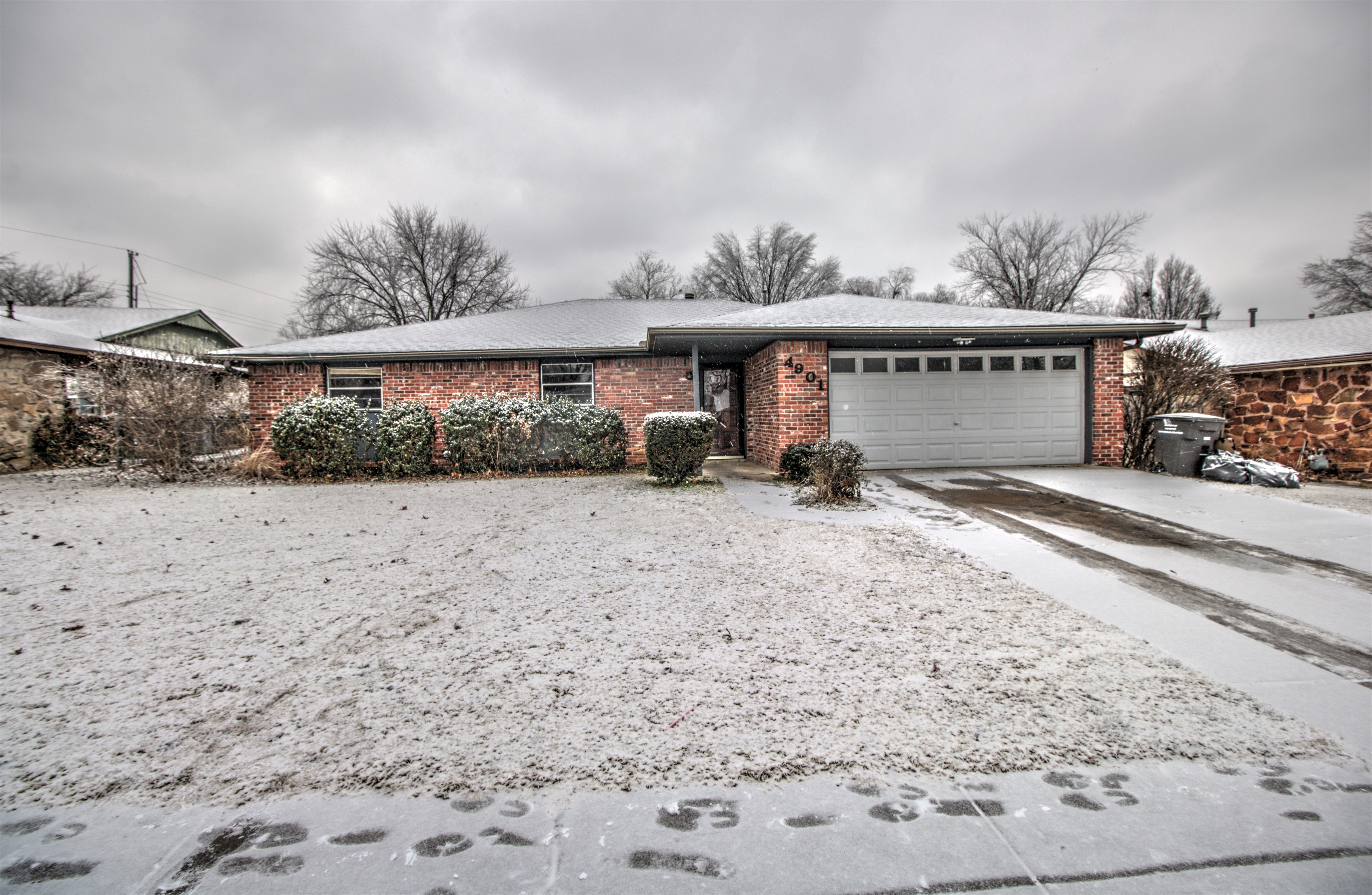 4901 Rolling Meadows Road Property Photo 1