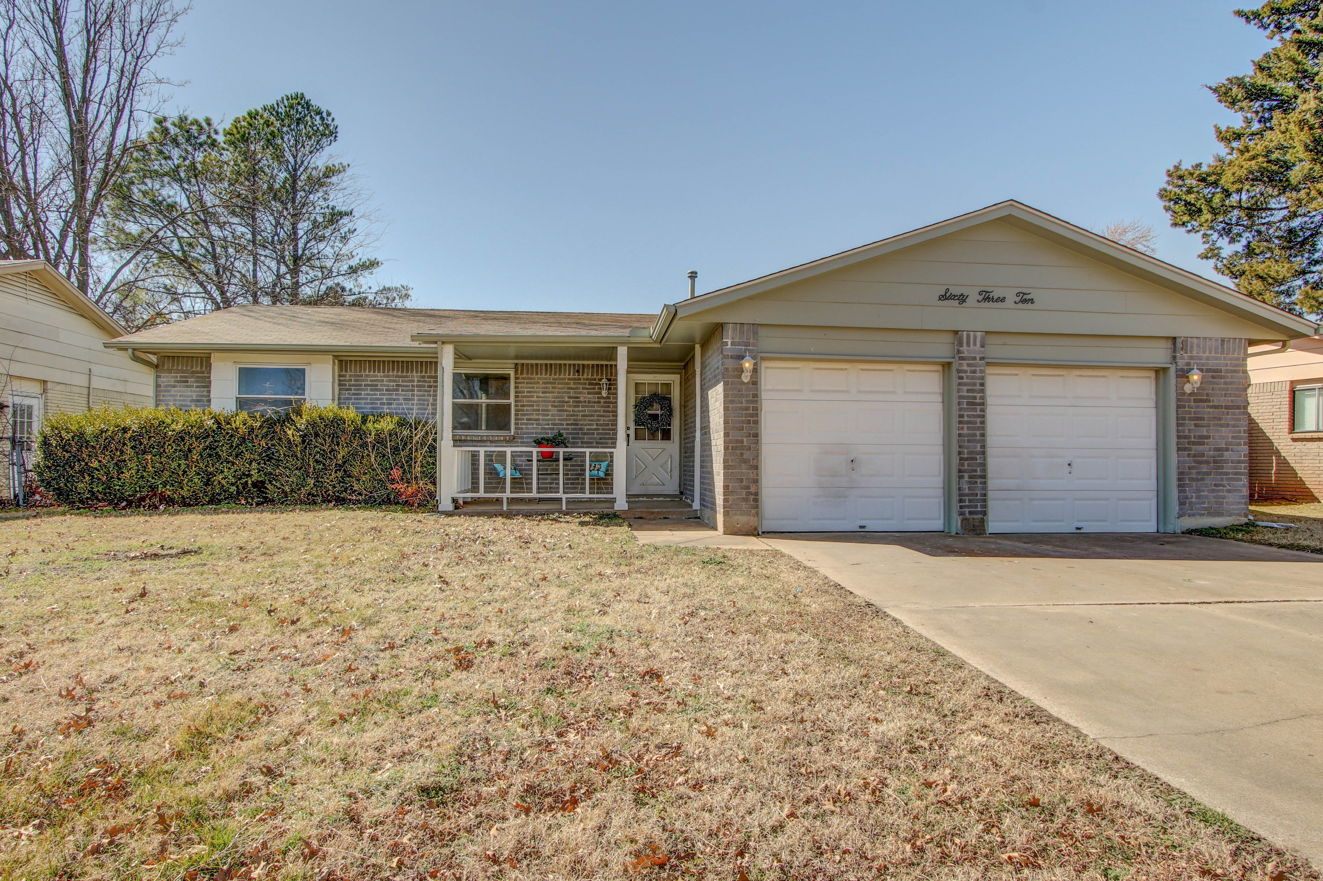 6310 S 115 East Avenue Property Photo 1